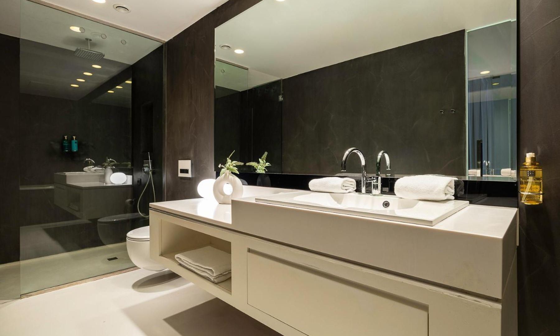 Aparthotel B-aparthotel Regent 4*
