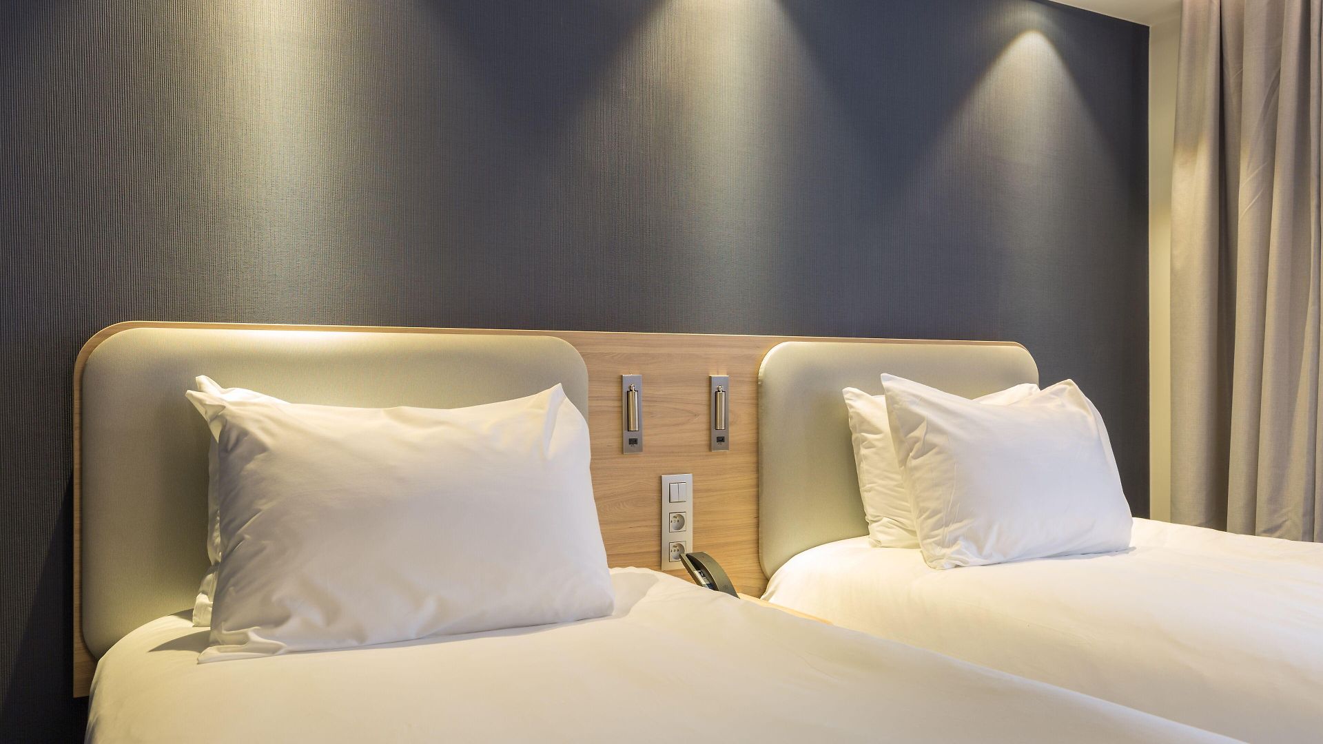 Express Brussels-grand-place By Ihg Hotel