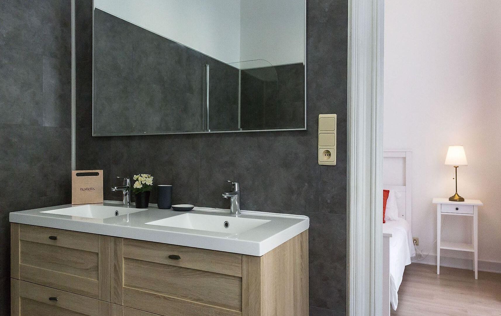 Apartment Lantsheere 11 - Self Check In By Homenhancement Brussels