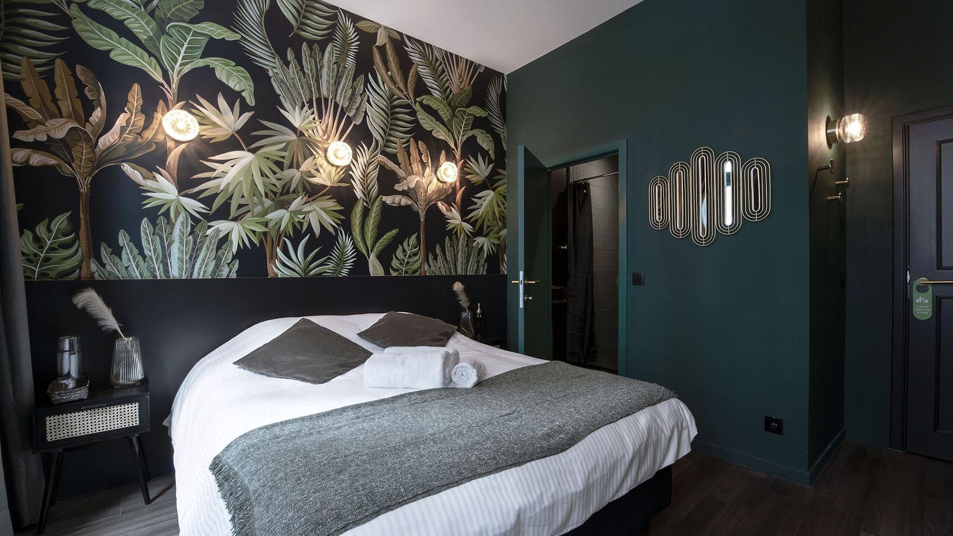 Secret Walls Bed & Breakfast 3*