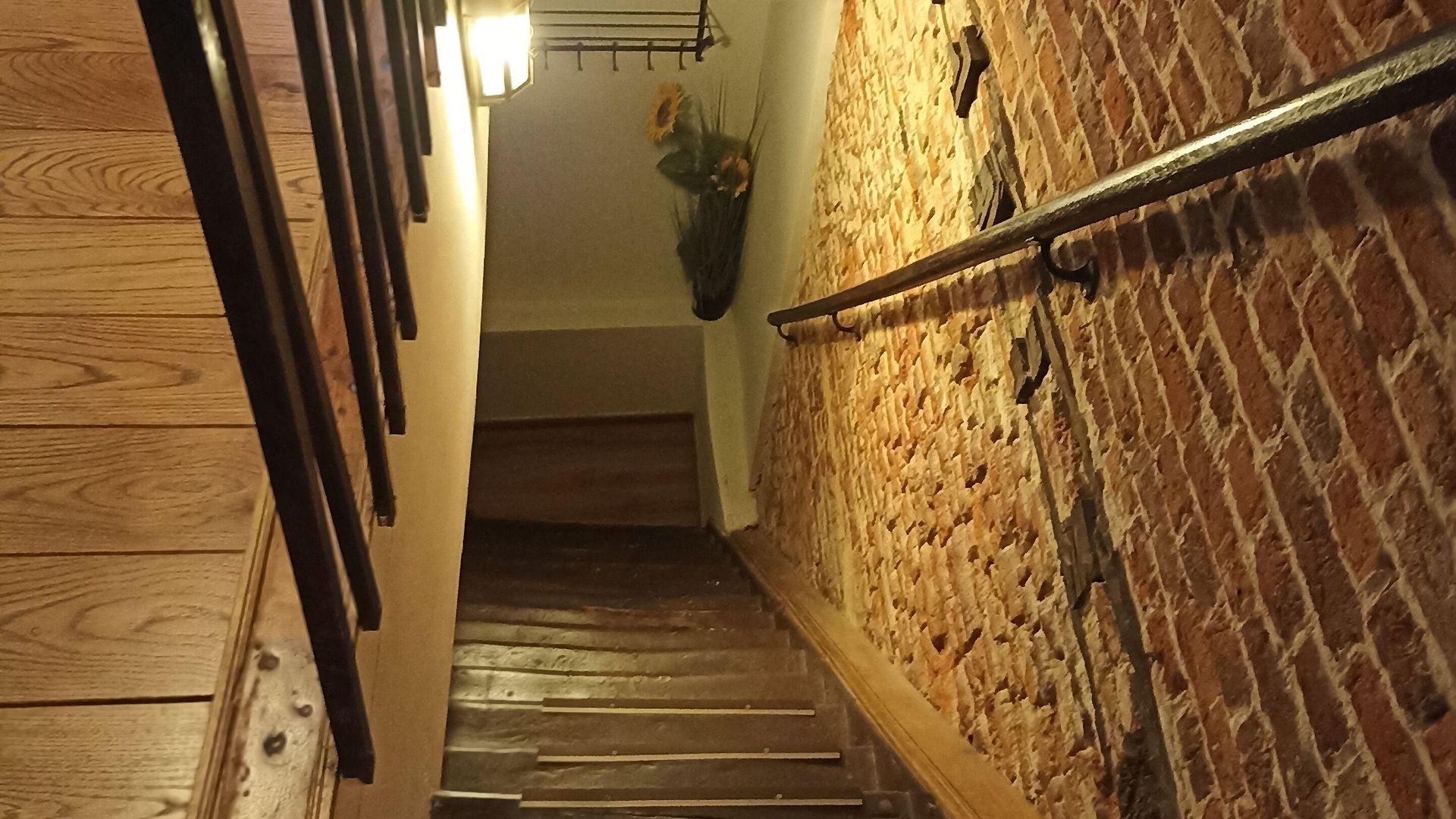 Charming Duplex In Historic Brussels