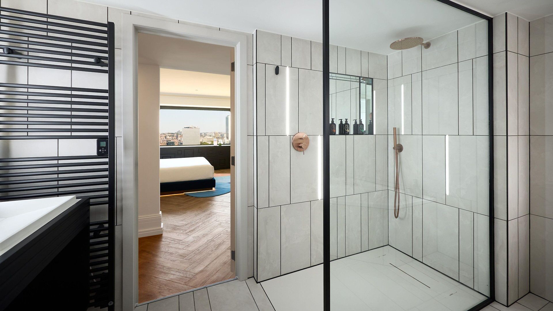 Cardo Brussels, Autograph Collection 4*