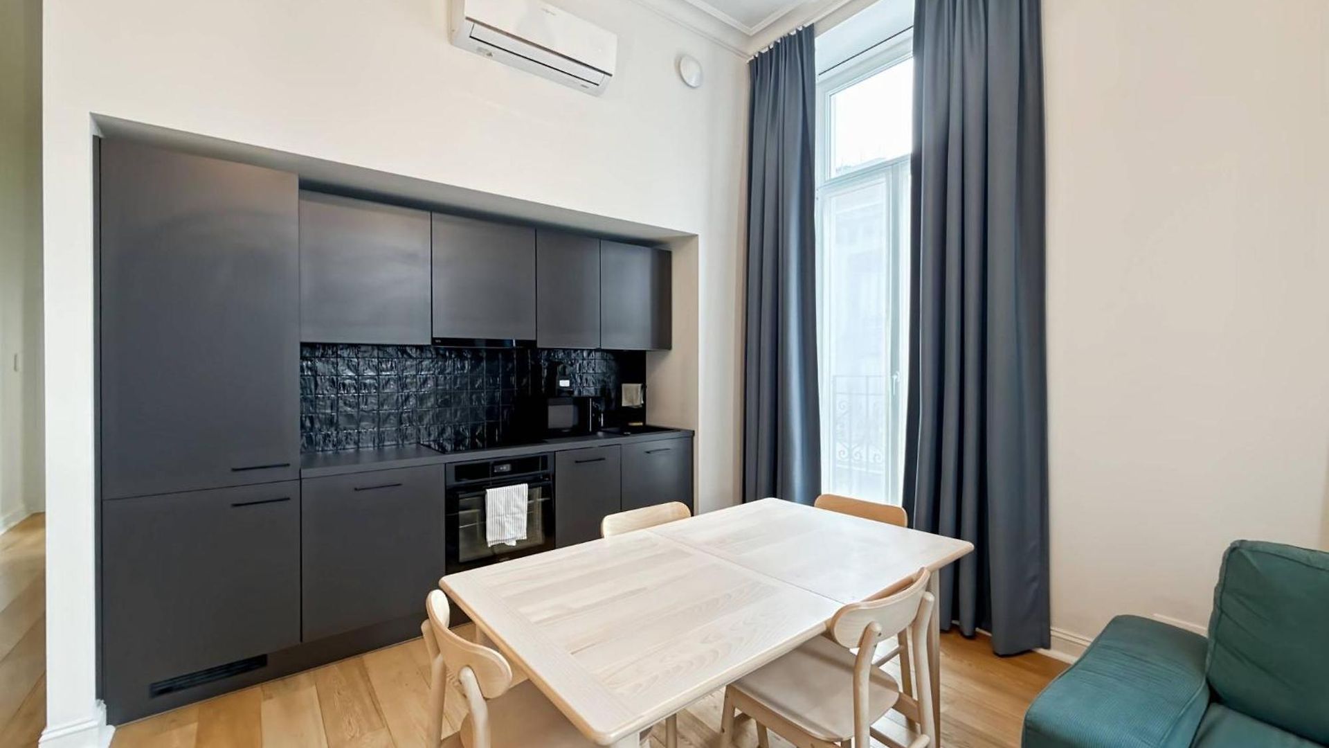 Self Check In Ixelles Retreat In The Heart Of *