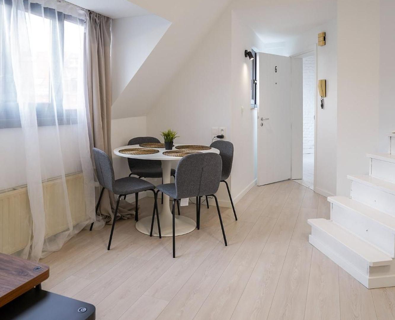 Apartment Luxembourg 6 *