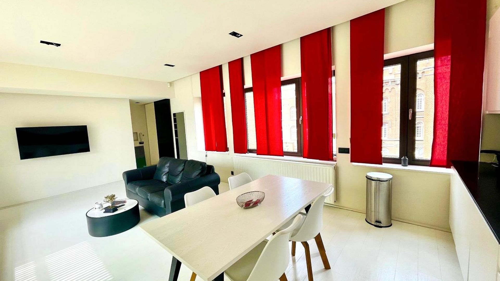 Elegant Quiet And Bright Apartment Brussels
