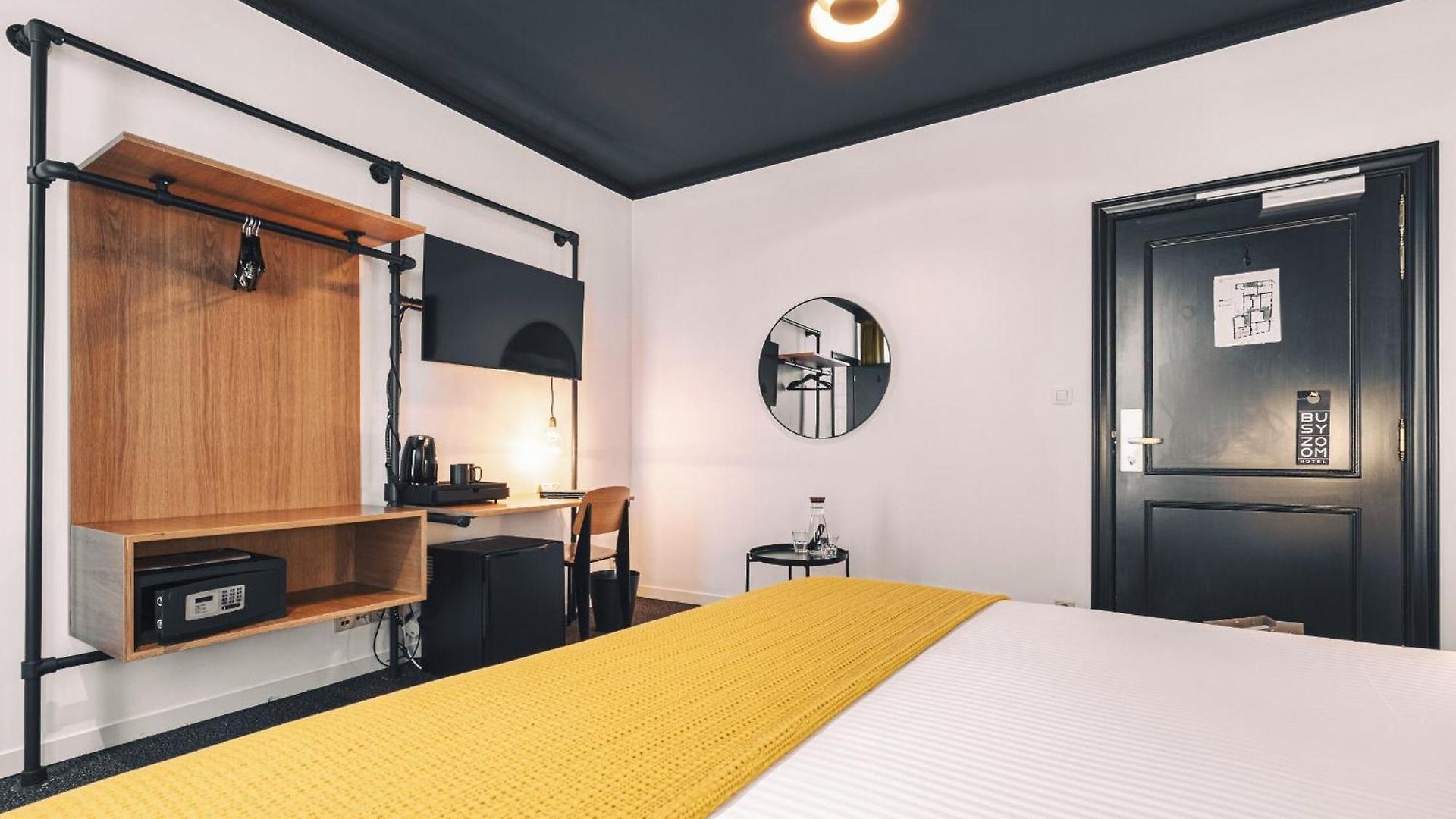 Hotel Zoom 4*
