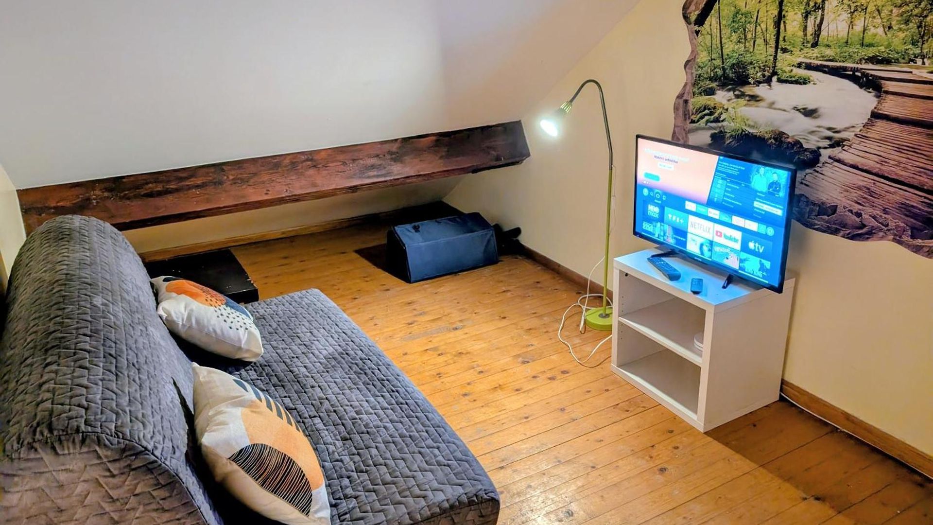 Duplex 3br Near Supermarkets & Metro
