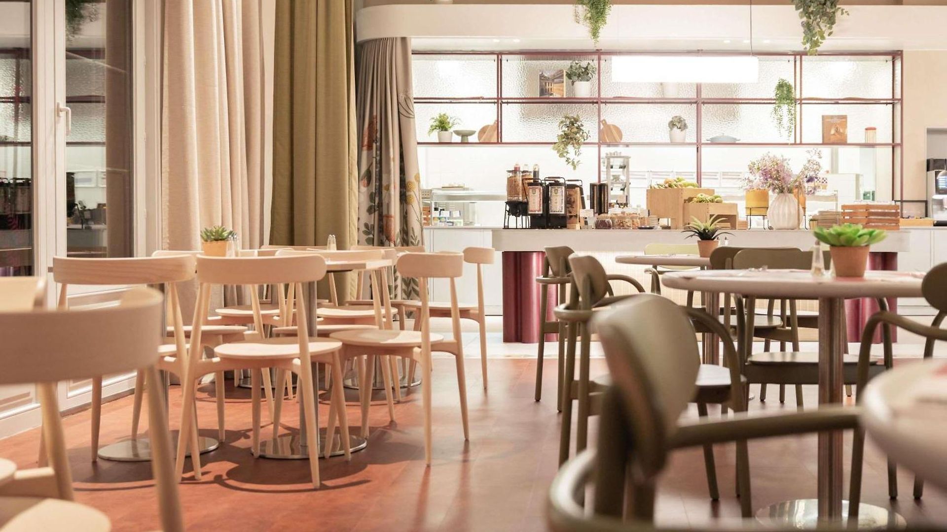 Novotel Off Grand Place 4*