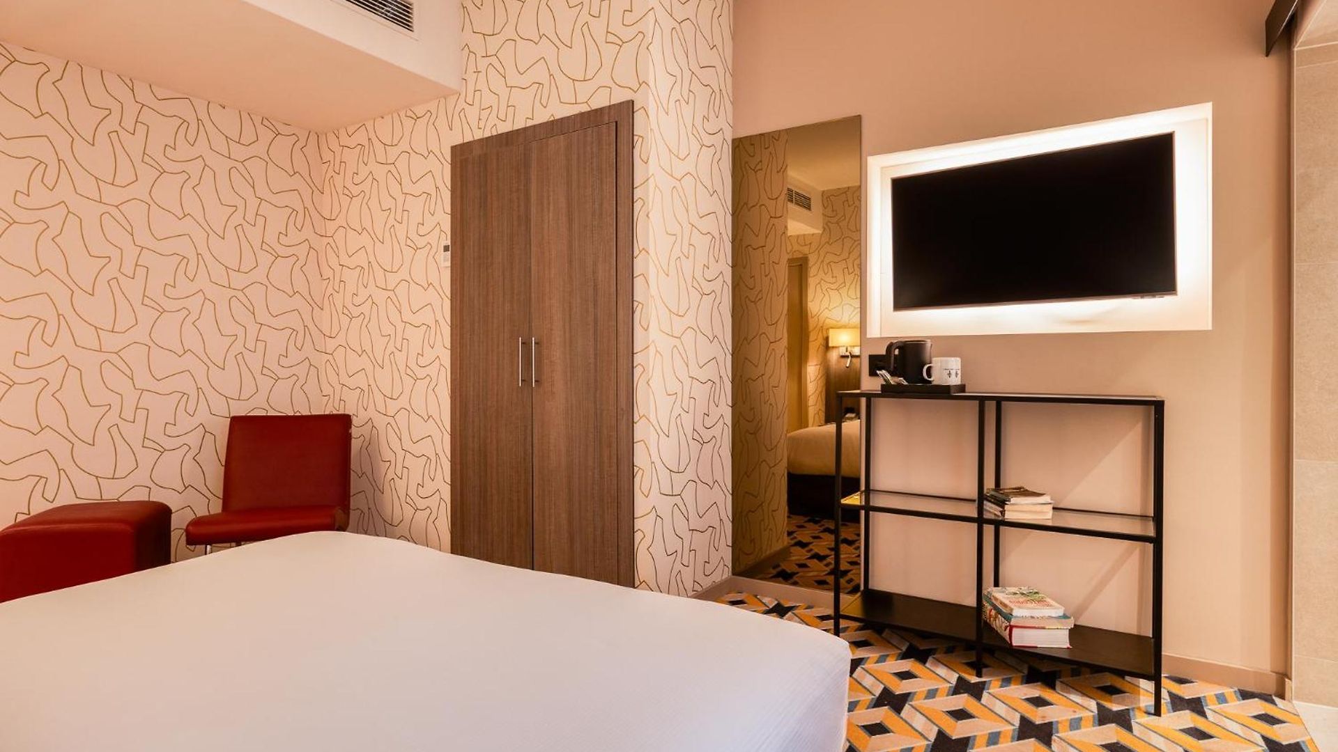 Alma Grand Place 3*