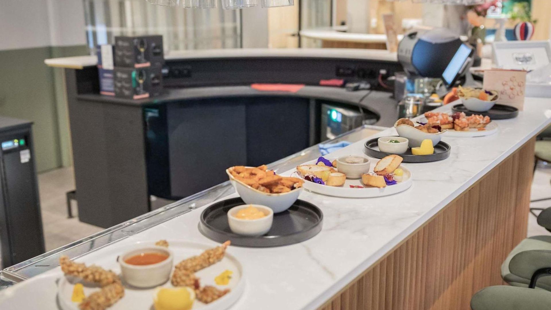 Hotel Novotel Off Grand Place 4*