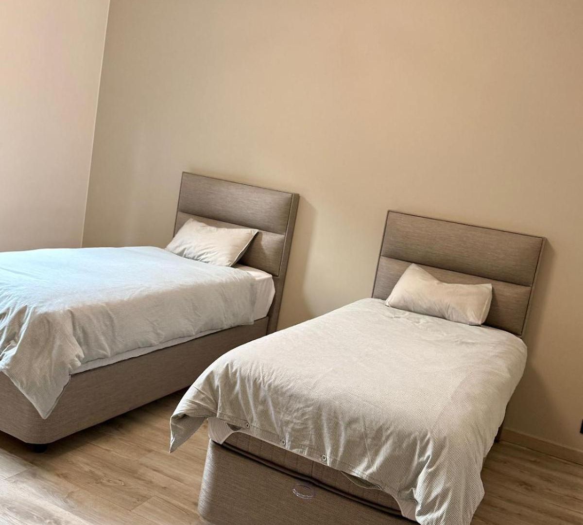 Holiday home L'imperial Wifi & Confort Brussels