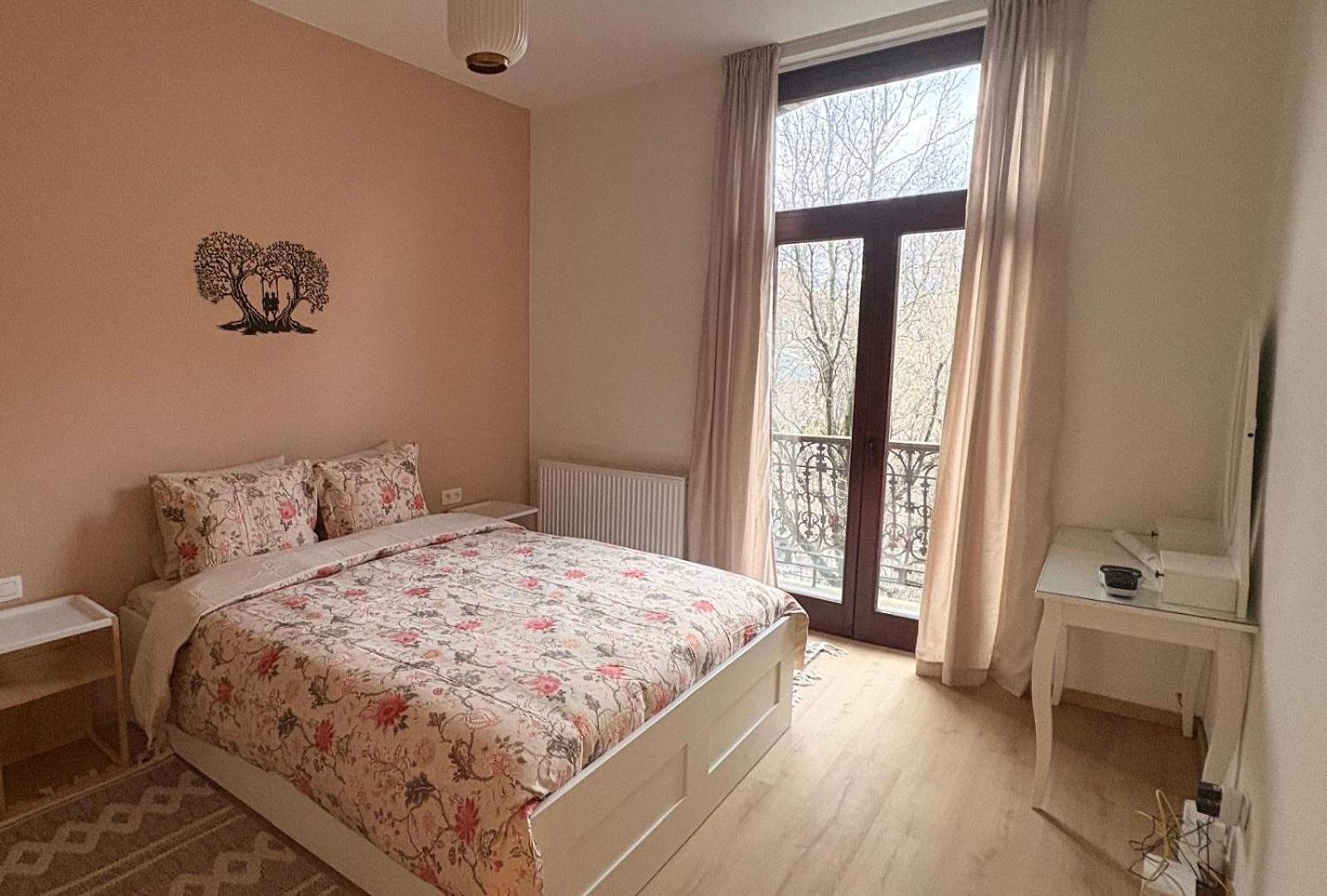 Le Goujons - New Near Midi Station Apartment Brussels
