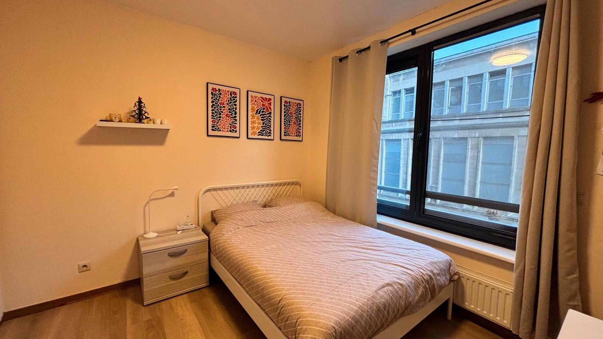 Cozy In Centrum Apartment *