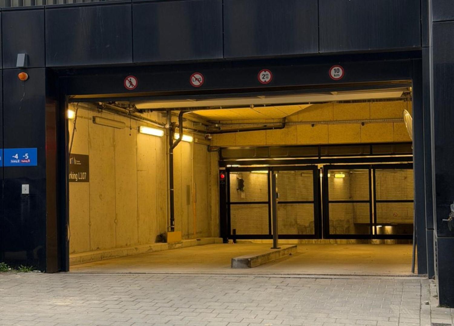 Elegance Du Quartier Europeen Parking Gratuit Brussels