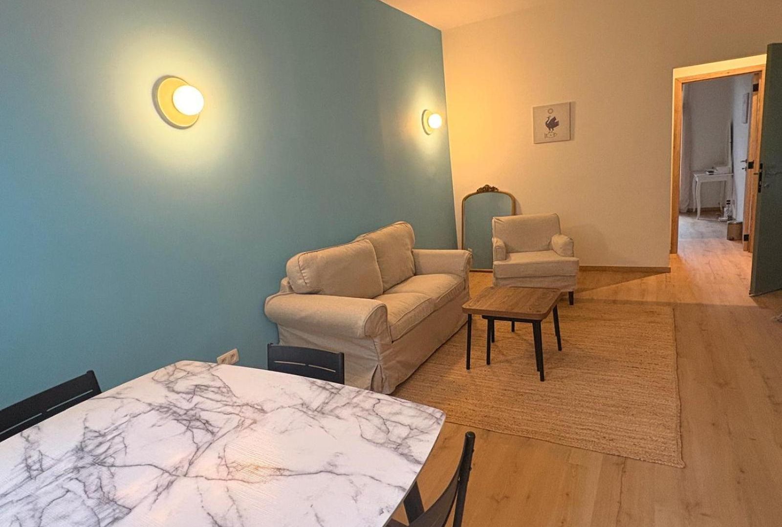 Le Goujons - New Near Midi Station Apartment *