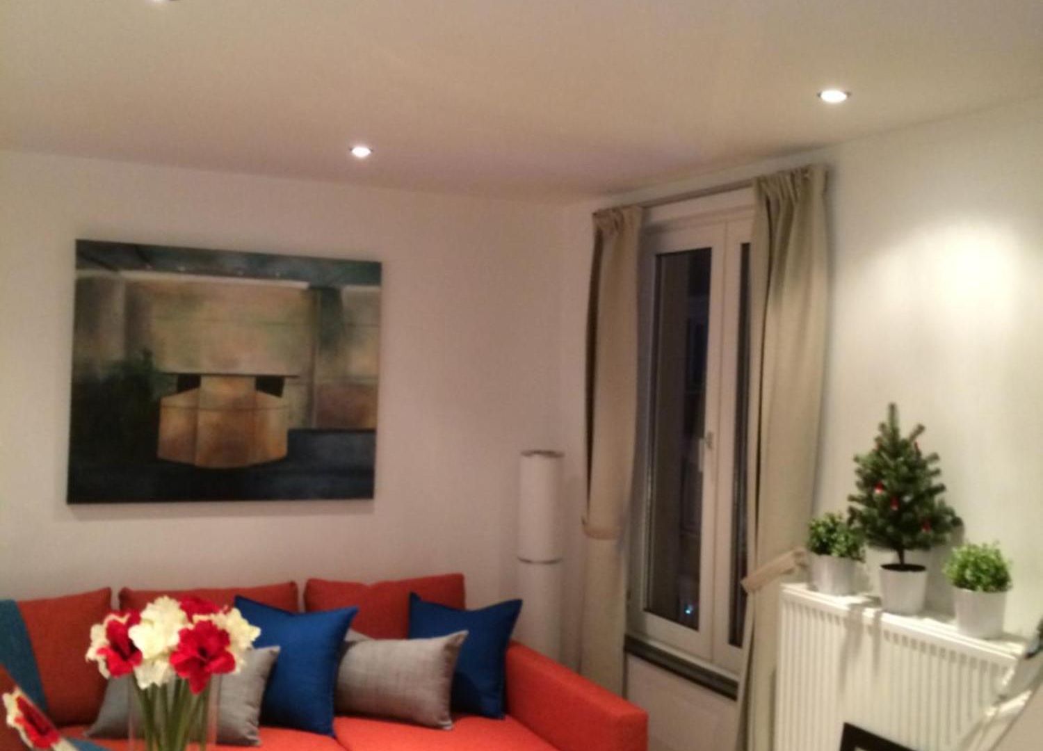 Apartment - Steps Grand Place - Local Vibrant Neighbourhood