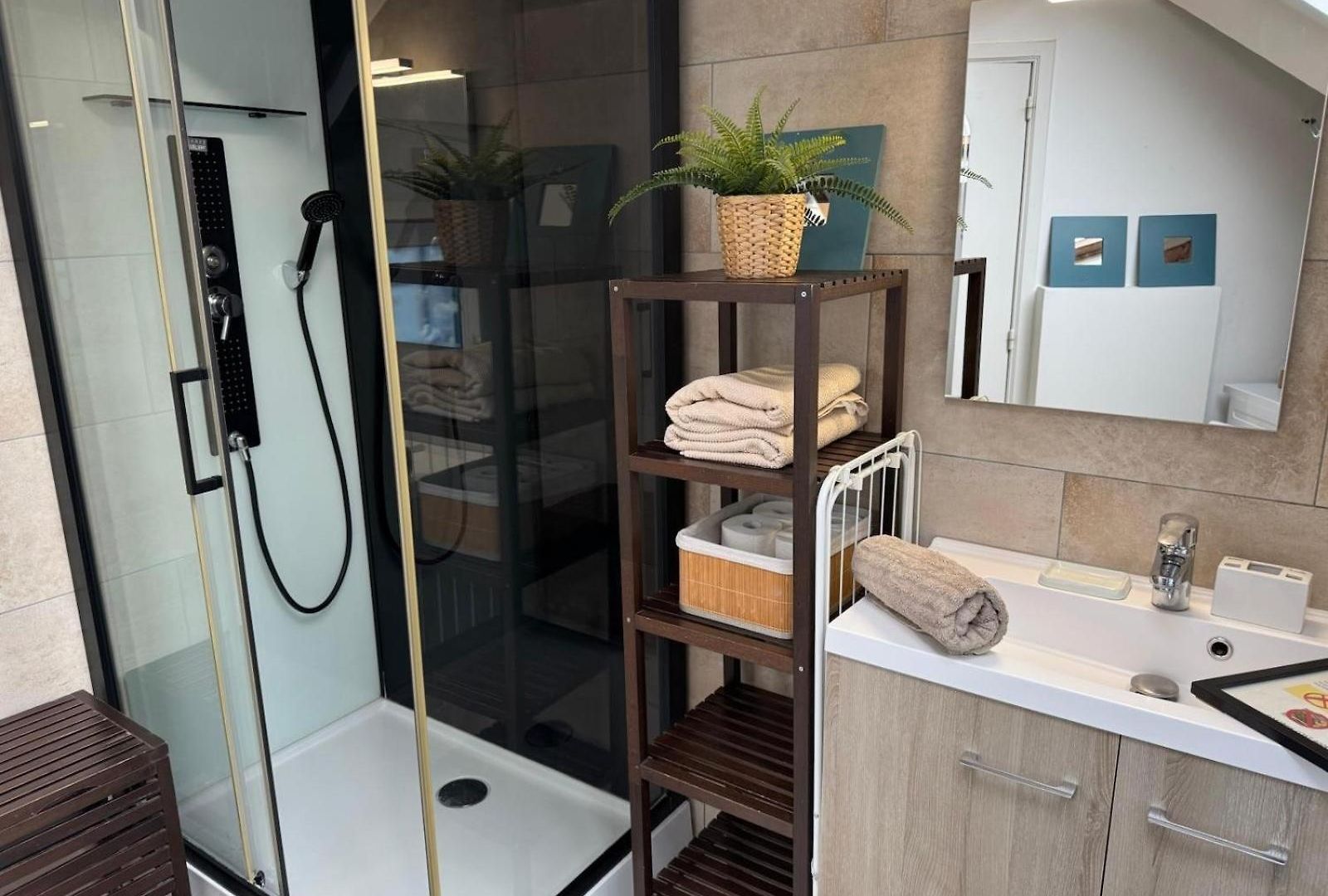 - Steps Grand Place - Local Vibrant Neighbourhood Apartment Brussels