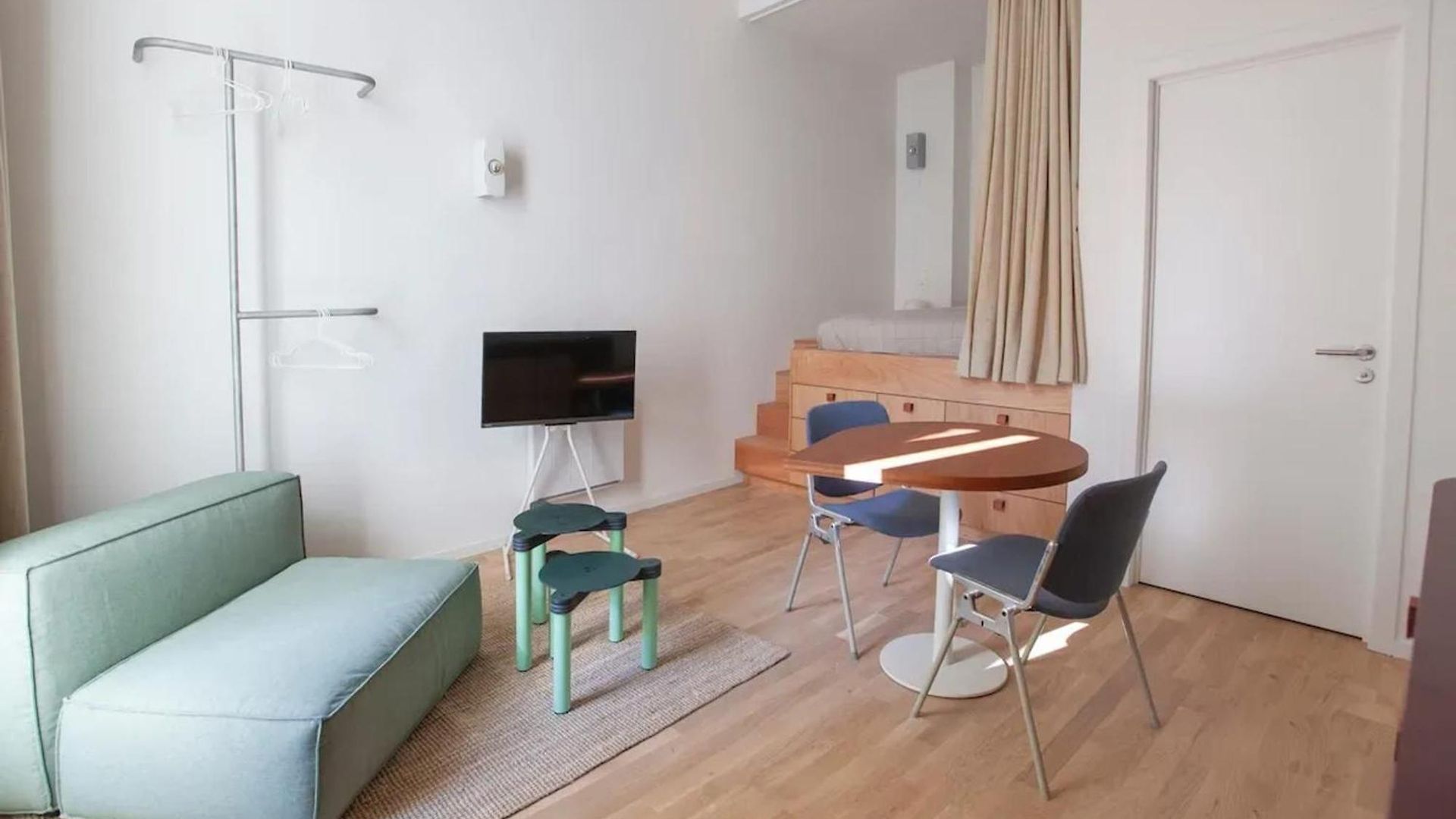 Apartment With View In Saint-gilles, 80 M² *