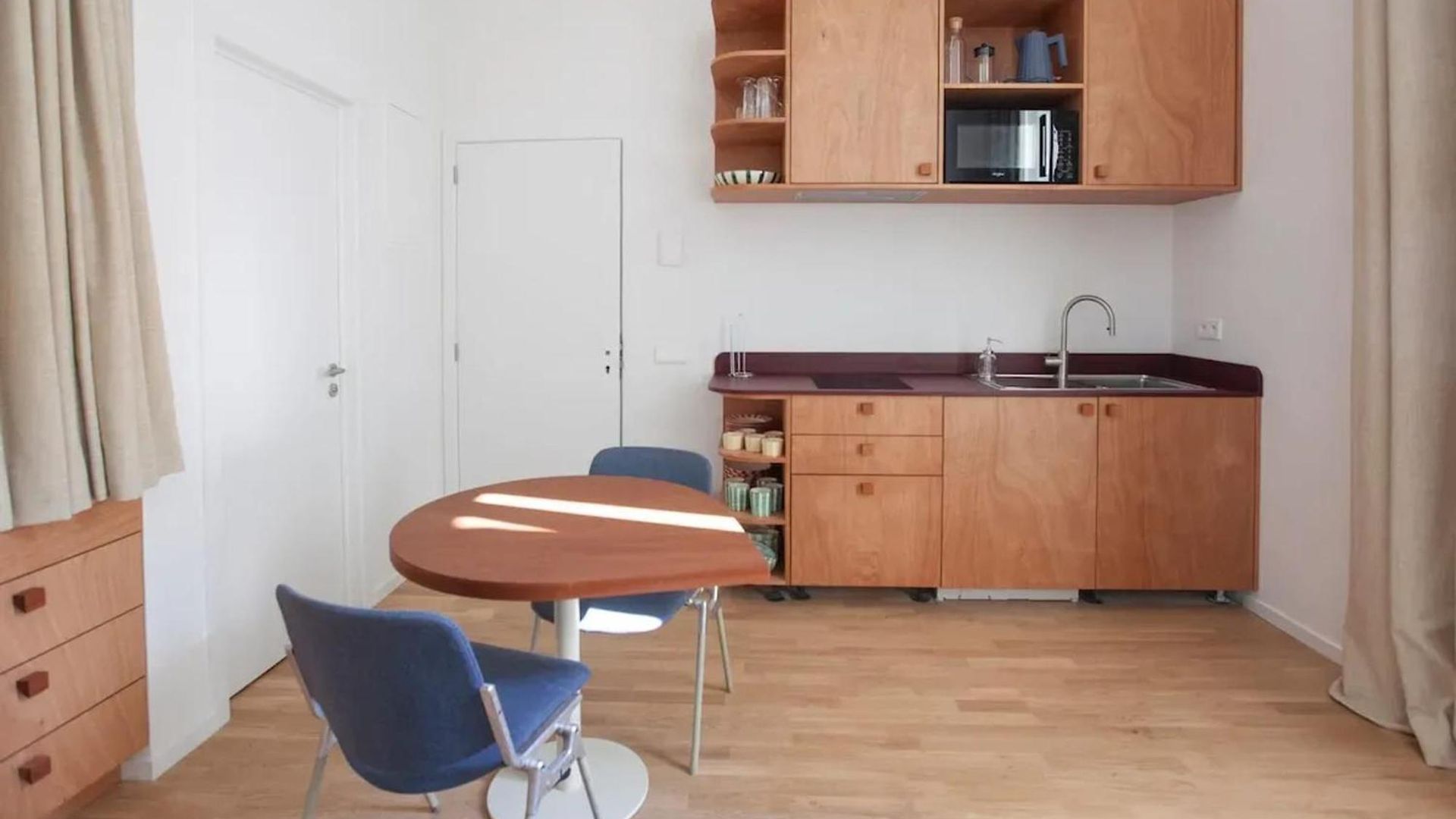 With View In Saint-gilles, 80 M² Apartment