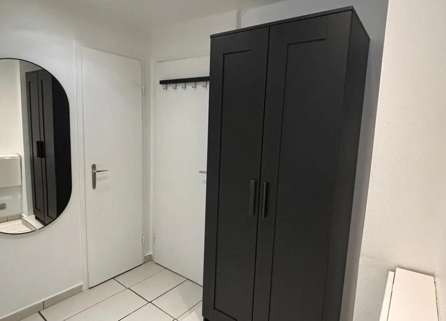 Comfortable In Brussels, 35 M², 3 Persons Apartment