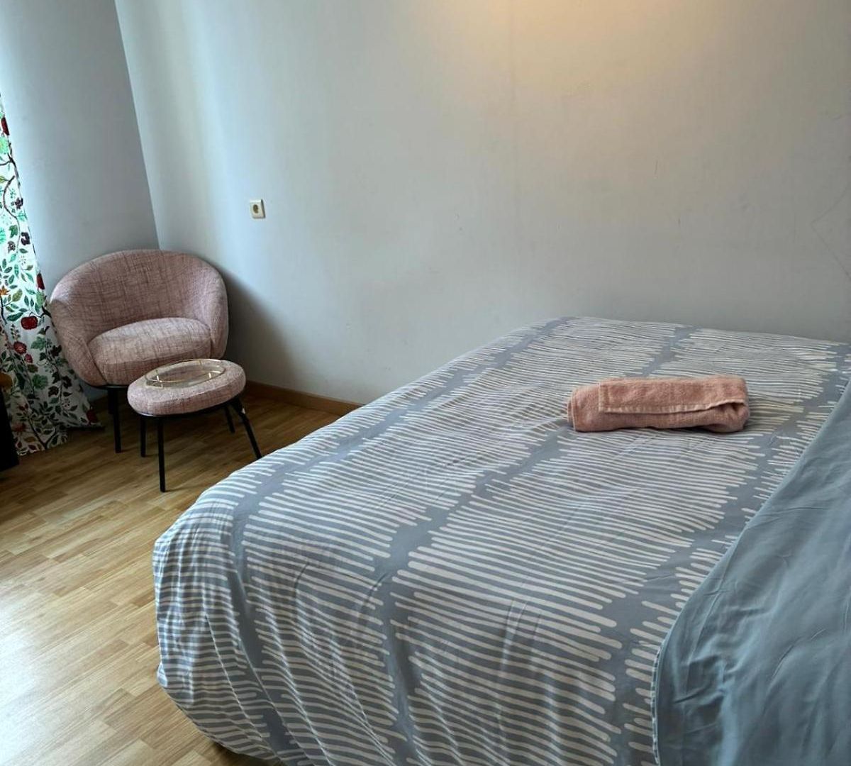 Et Dans Un Immeuble Homestay Brussels