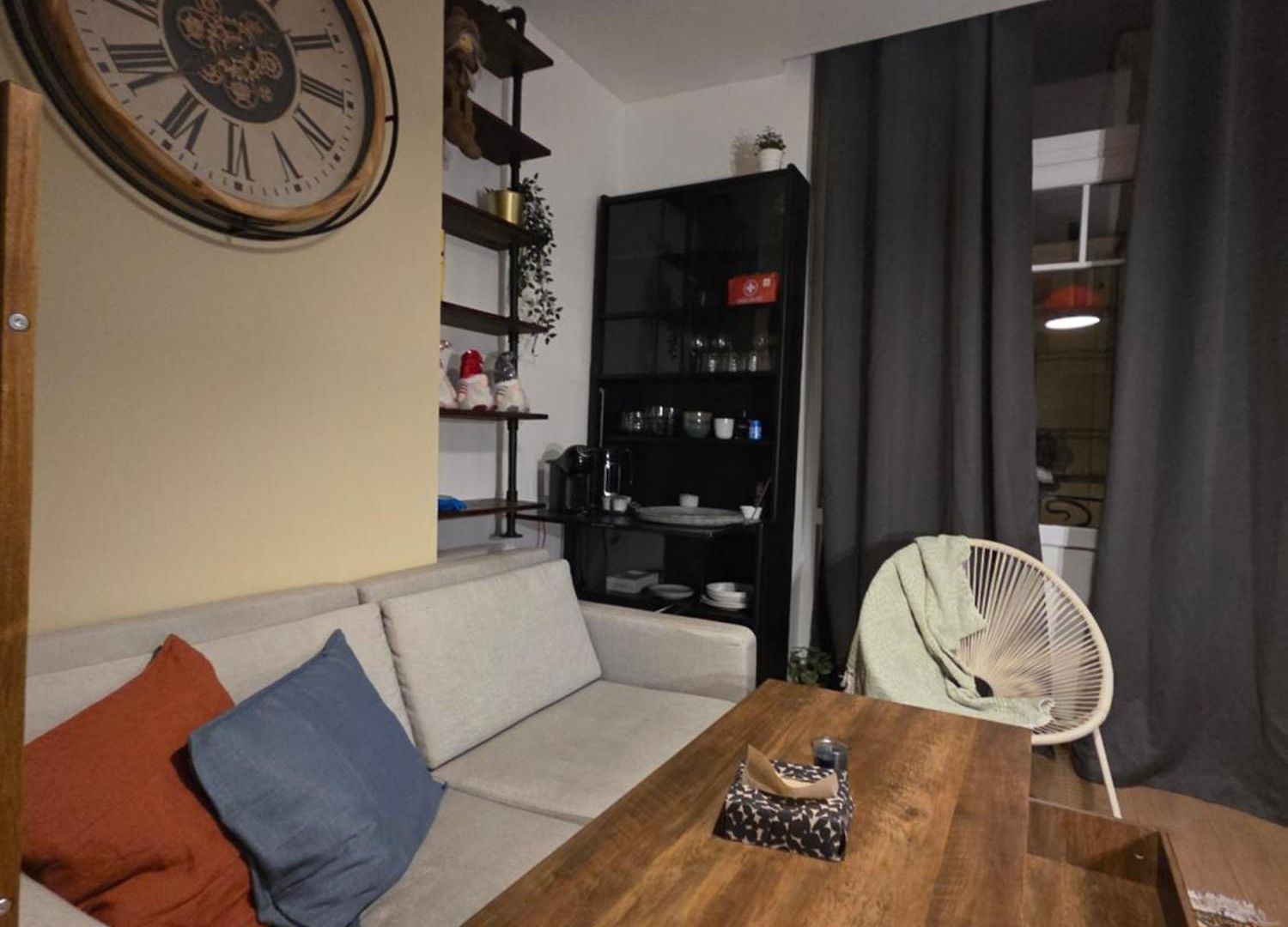 Pb155, Balcony With Street View *