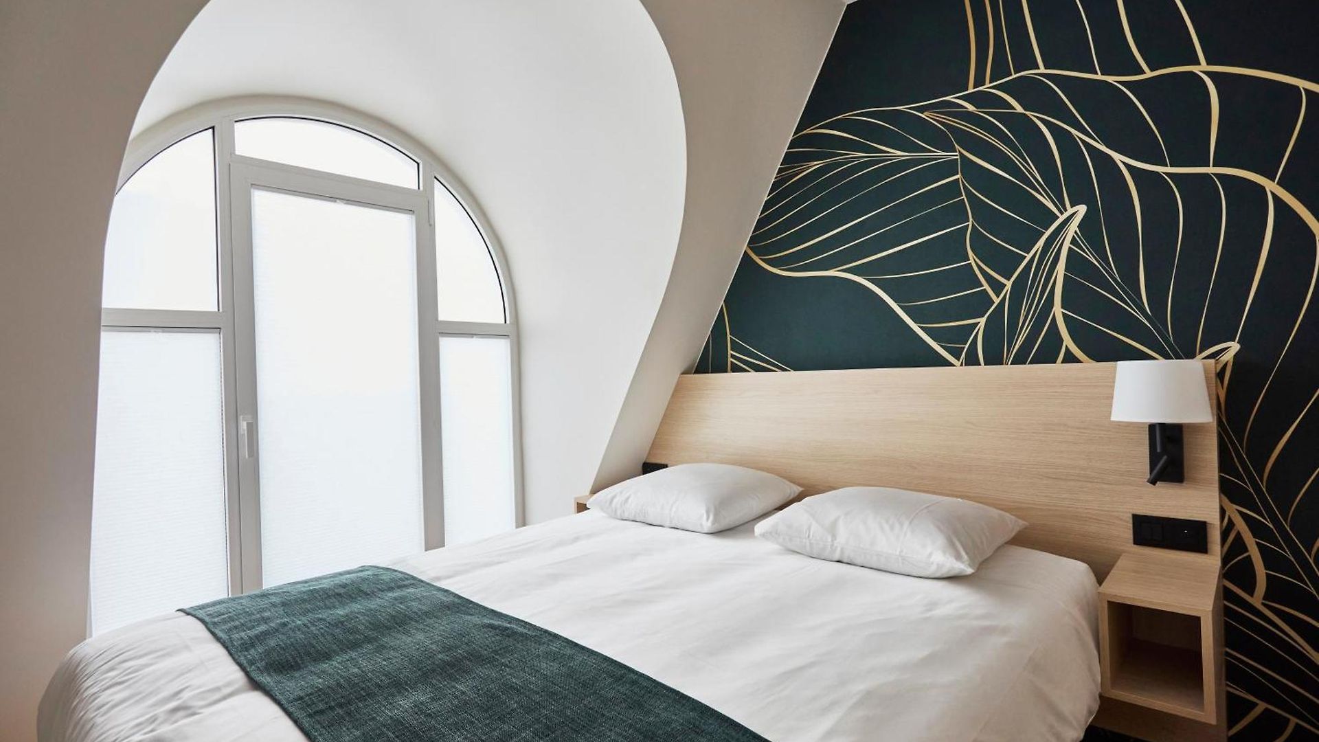Georges Henri Aparthotel