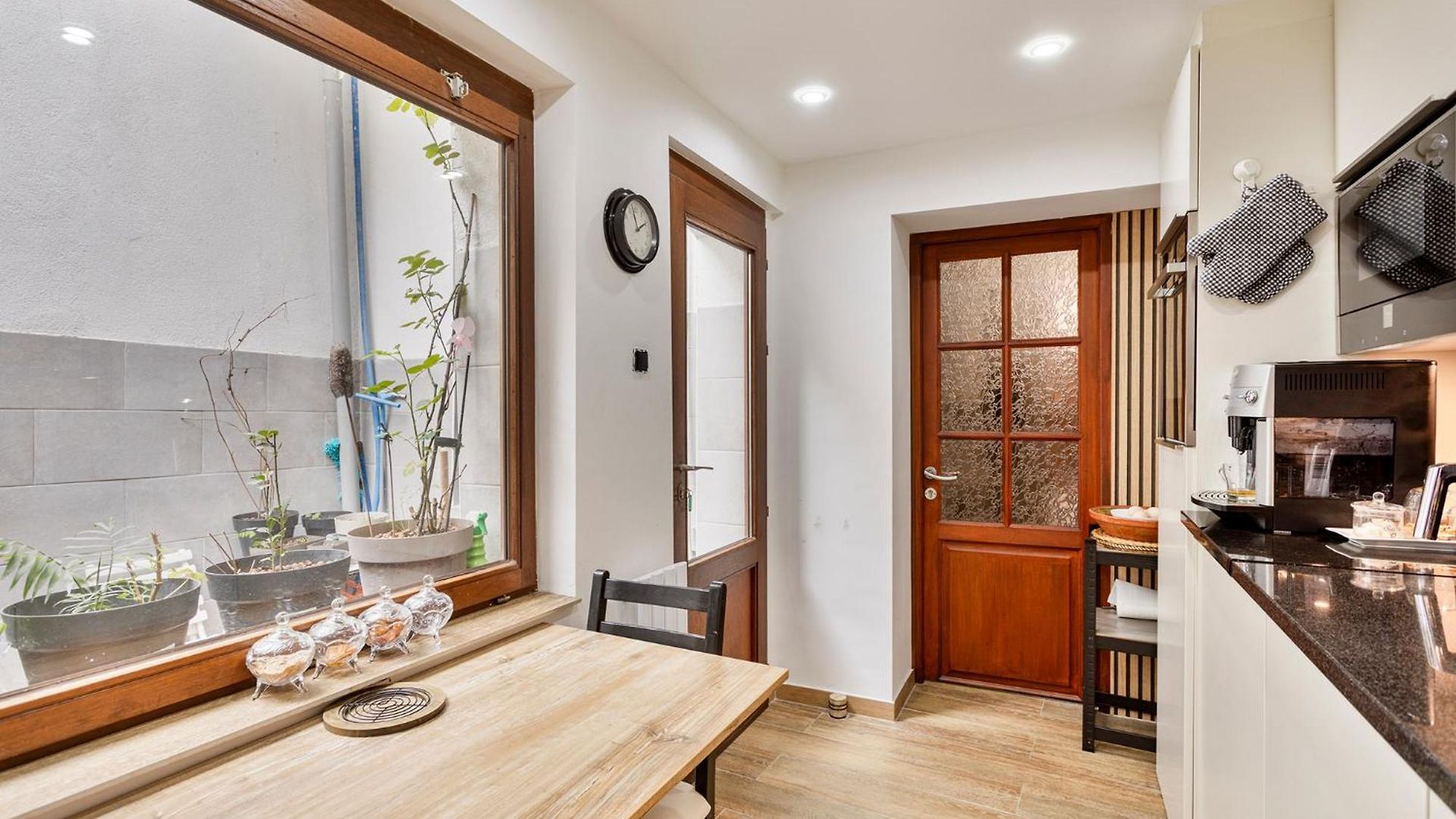 Homestay Et Dans Un Immeuble Brussels