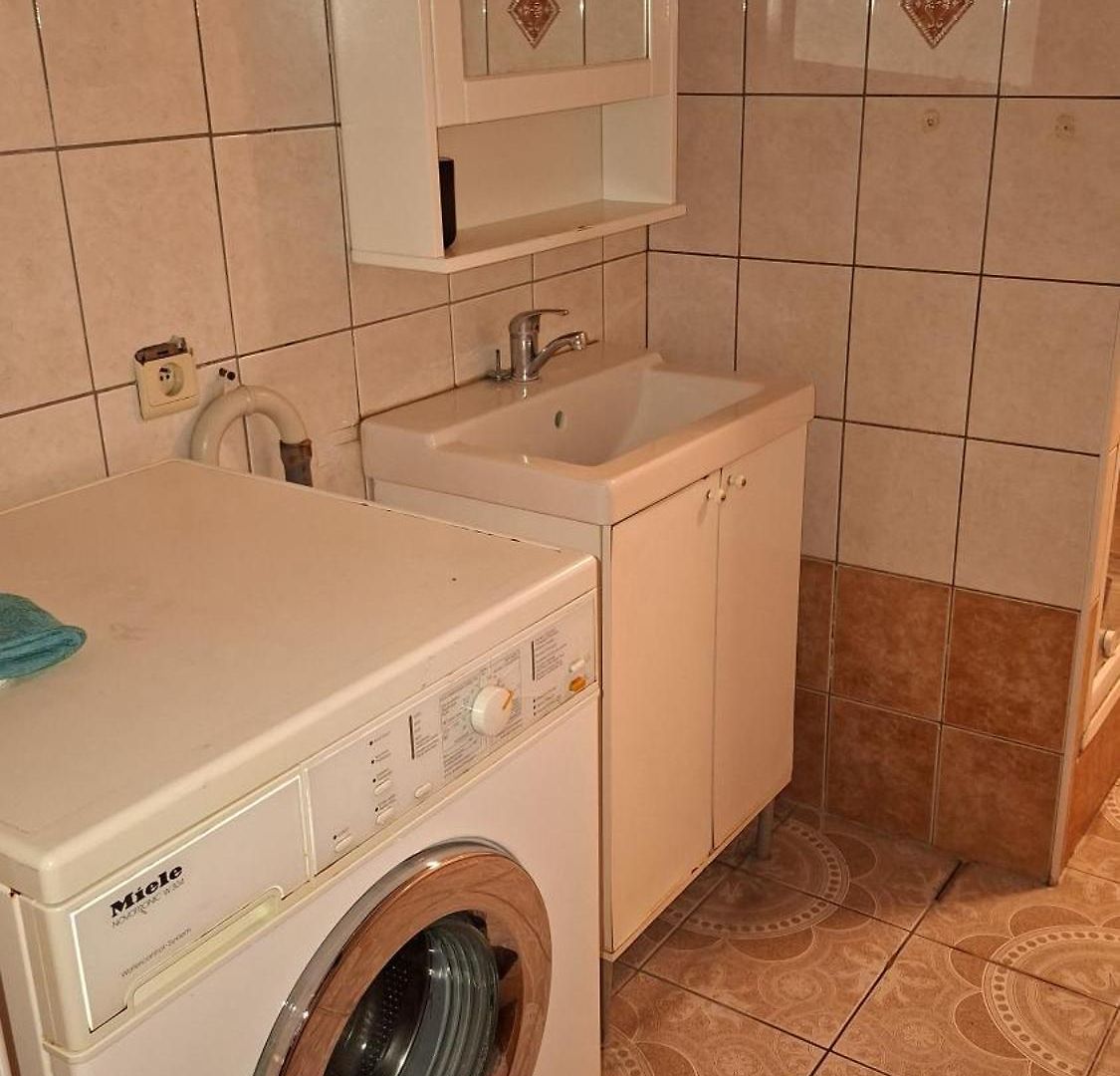 Et Dans Un Immeuble *
