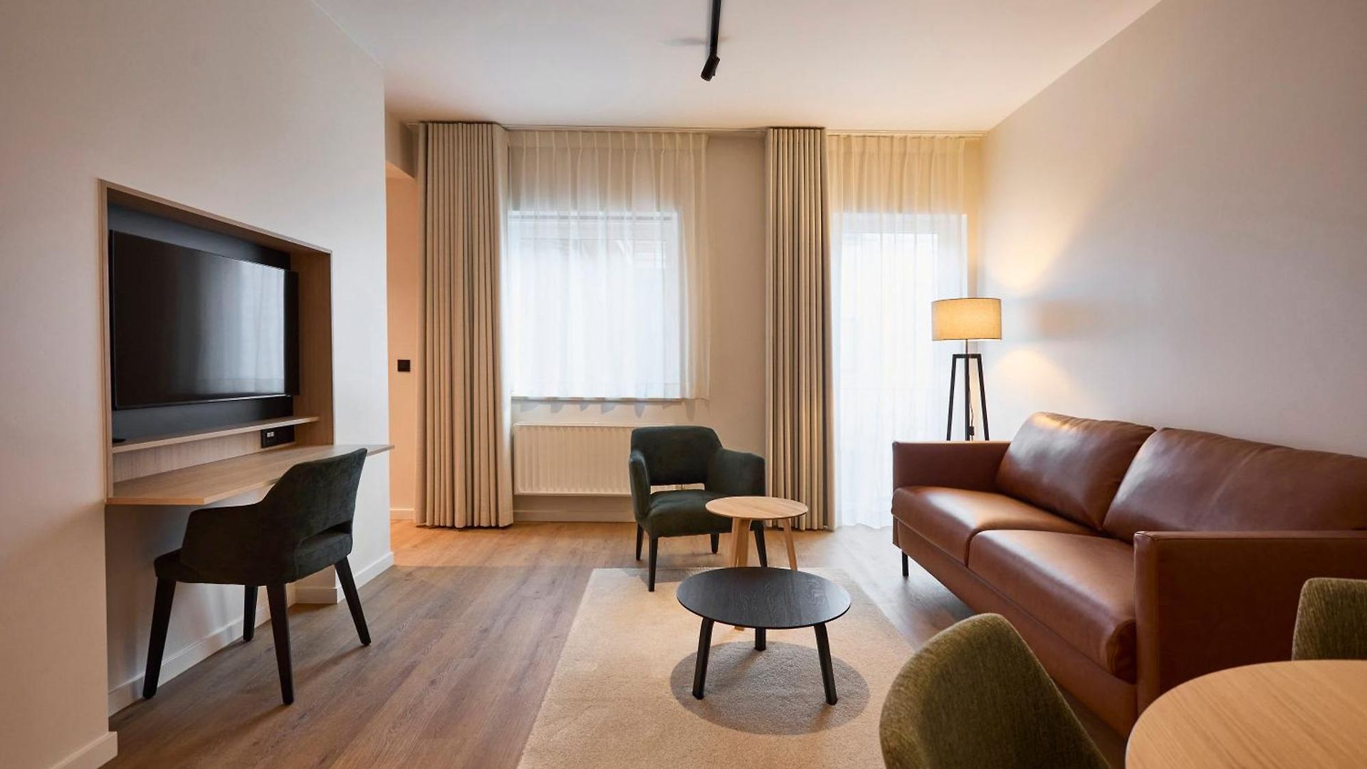Georges Henri Aparthotel