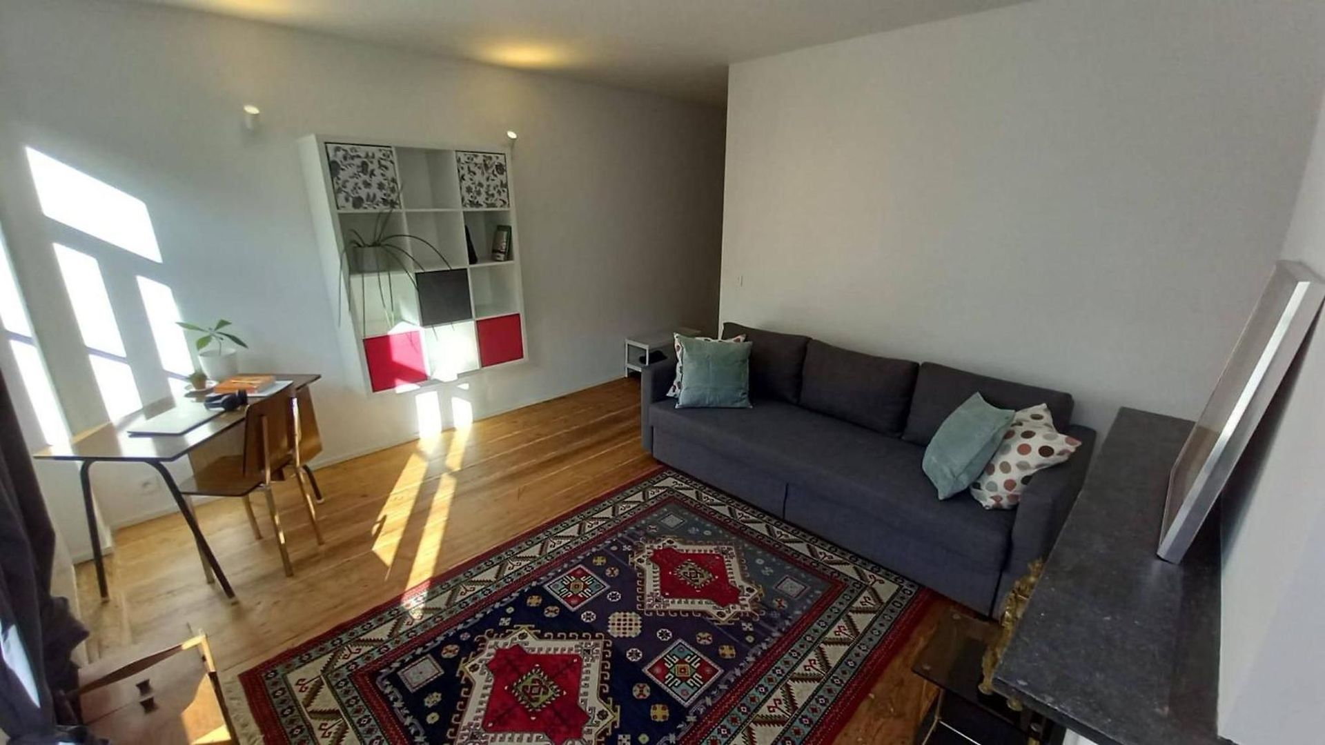 Apartment Charming At Heart Of Brussels-marolles