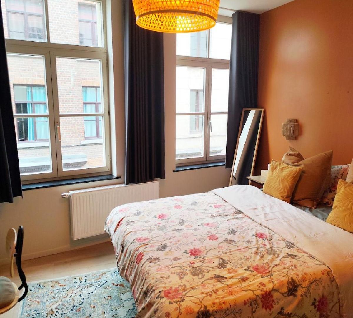 Cozy Renovated In Apartment *