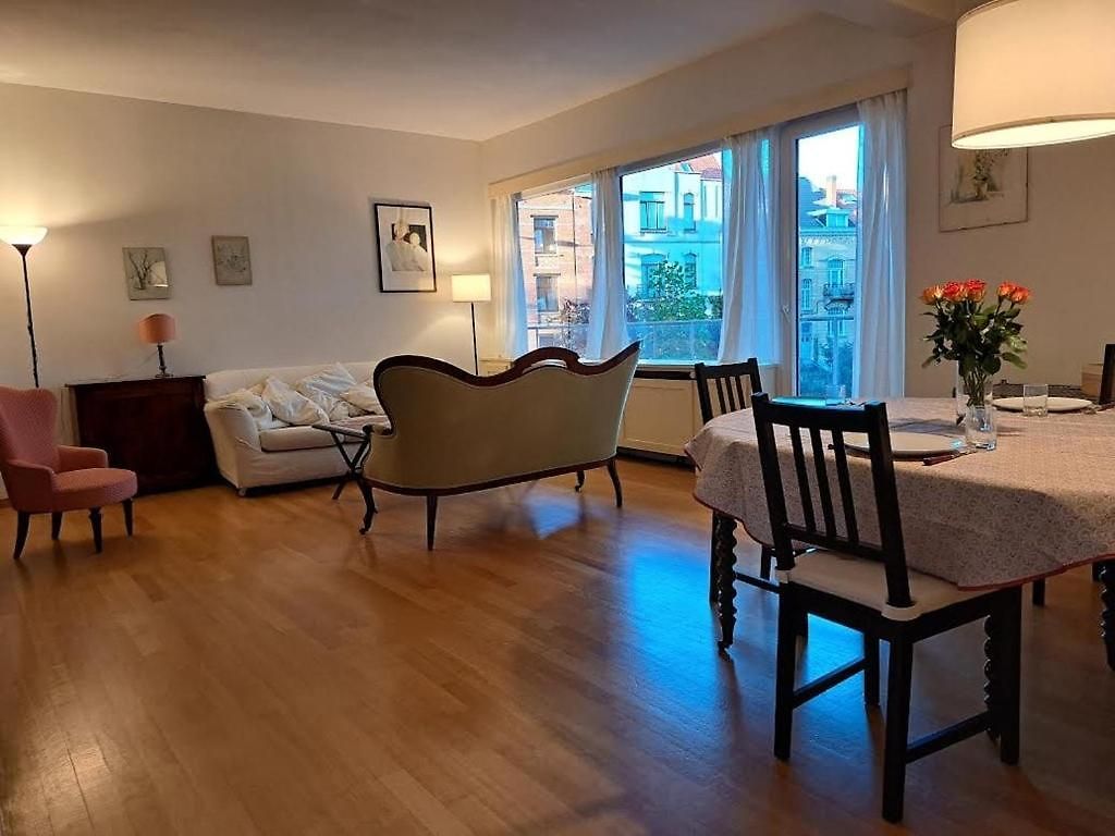 Apartment Bright And Cosy In Brussels