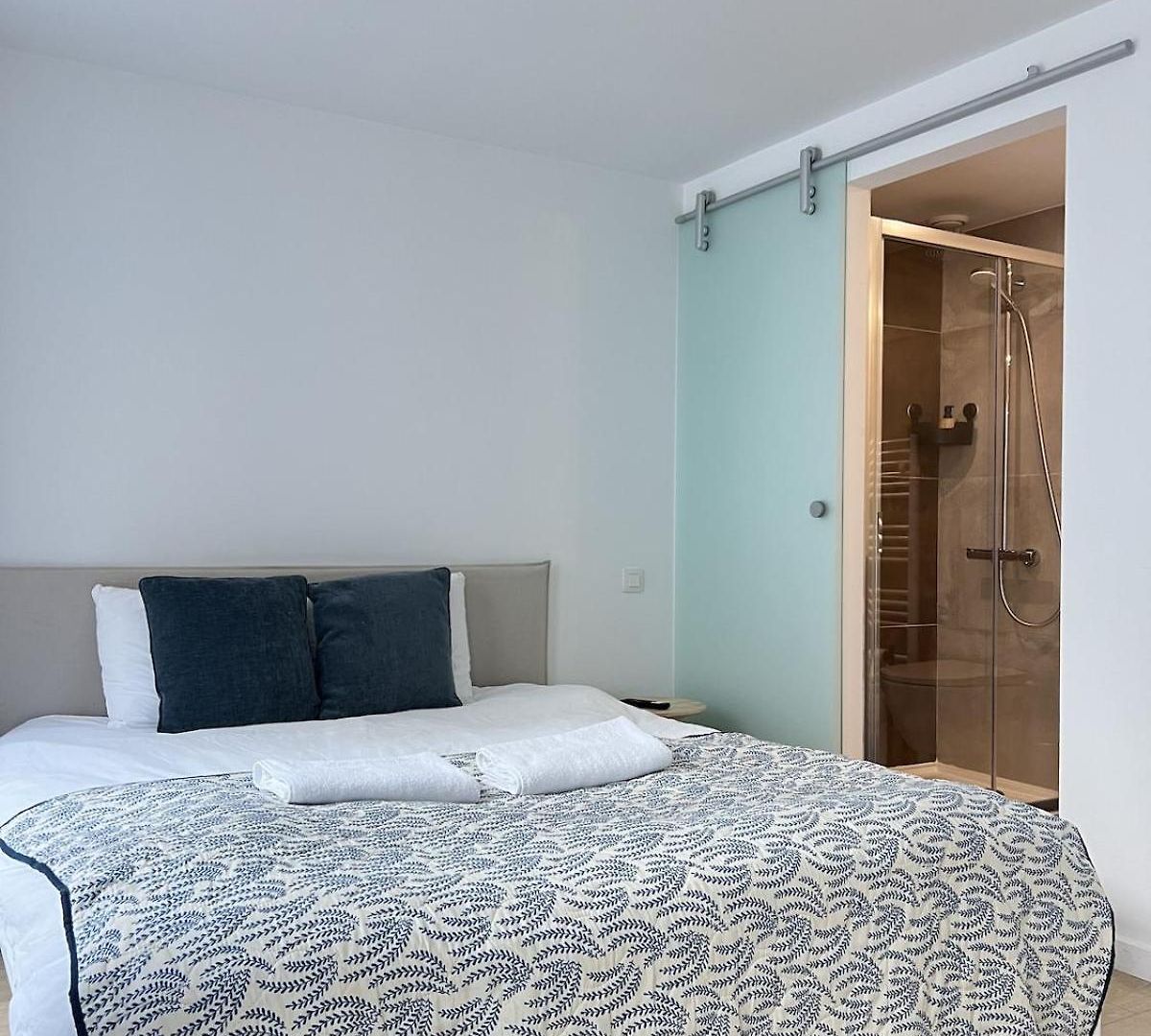 Apartment Modern & Elegant Near Montgomery *