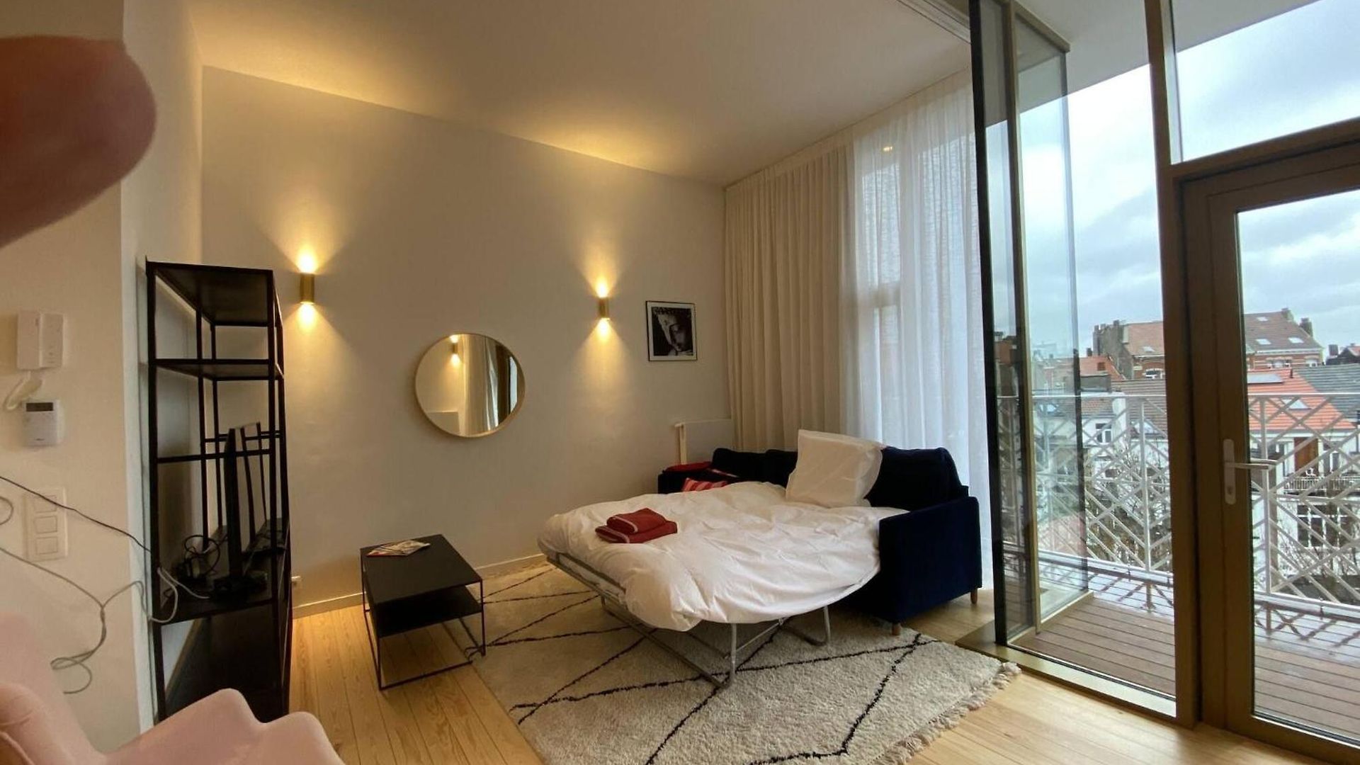 New Center Of Trendy St Gille Apartment