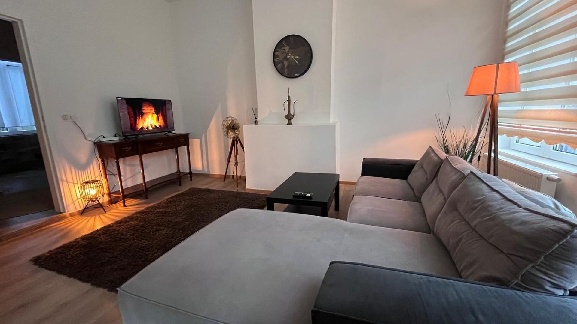 1 Apartment *