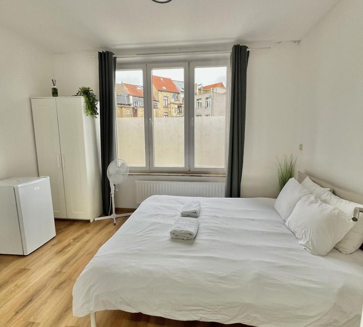 Spacious For 6 Near Center Of Apartment Brussels