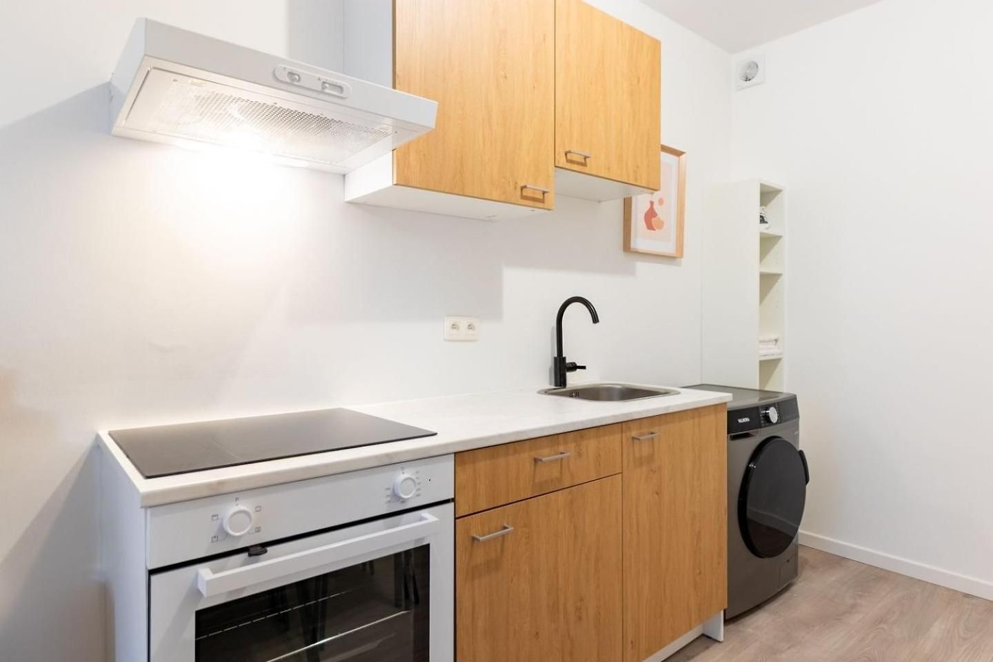 Over Two Floors For 5 Guests Near Midi & Grand Place Apartment *