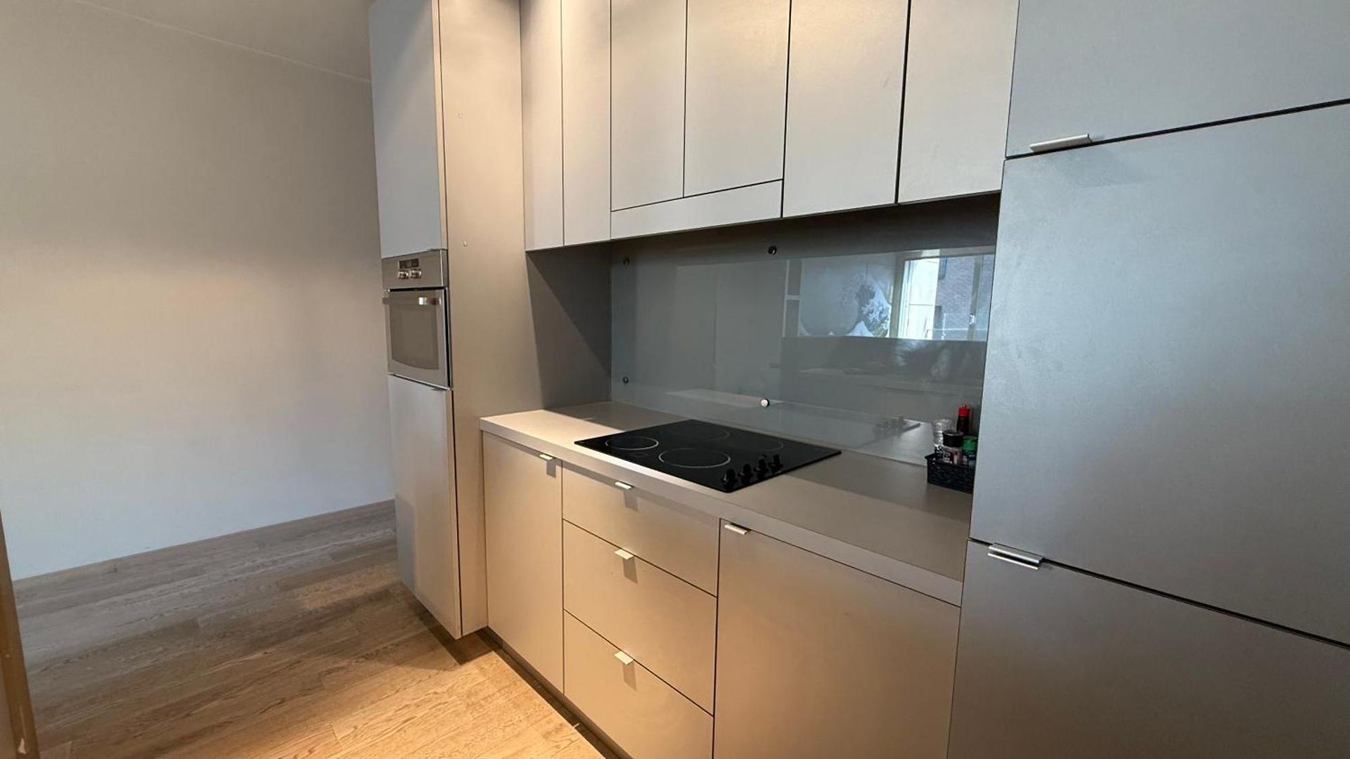 With 2 Bedrooms - Sleeps 6 * Brussels