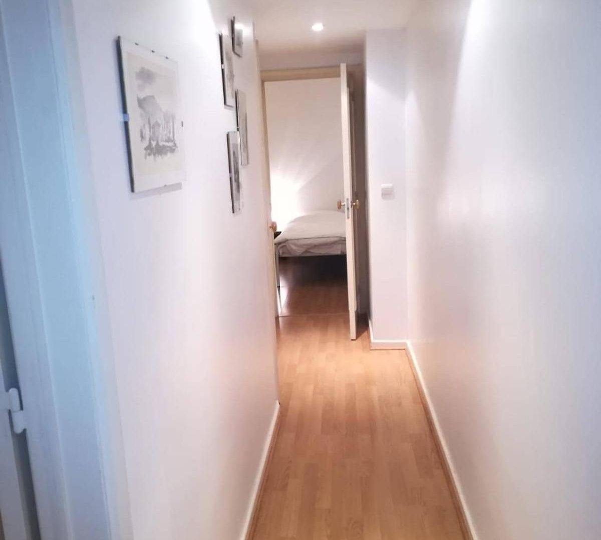 Bright And Cosy In Apartment Brussels