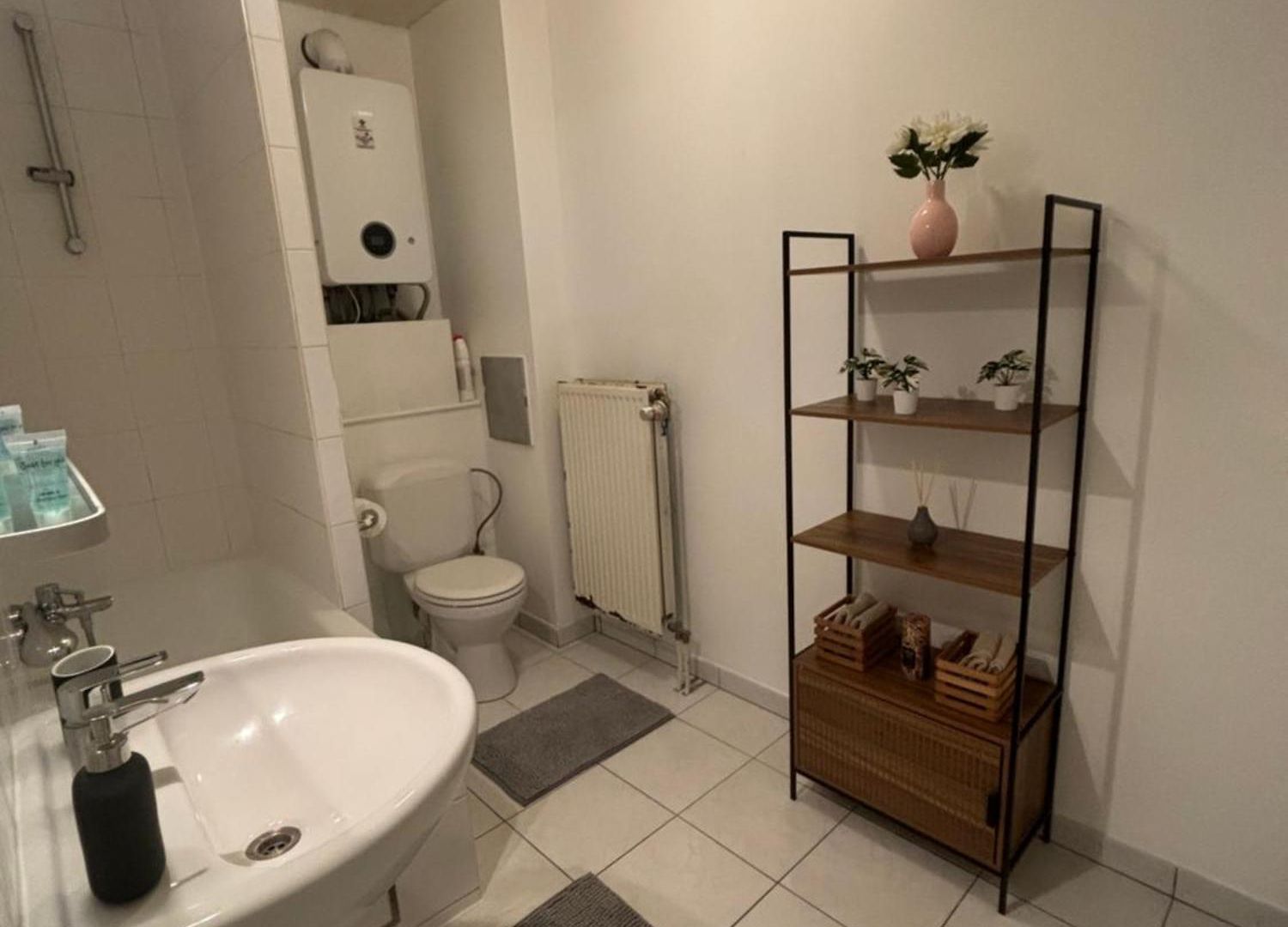 Modern 1br And Sofa Bed Near Airport * Brussels