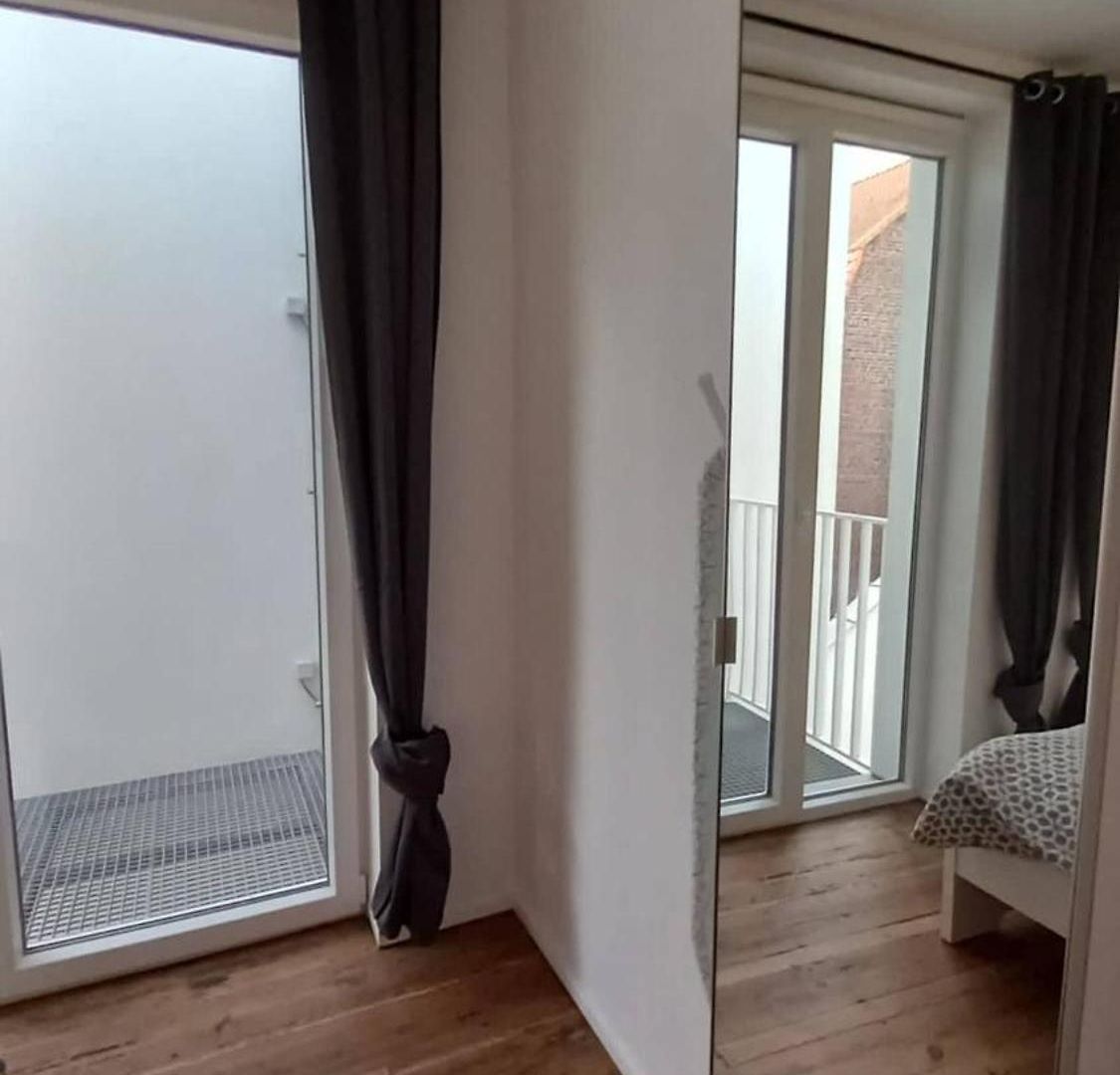 Charming At Heart Of Brussels-marolles Apartment *