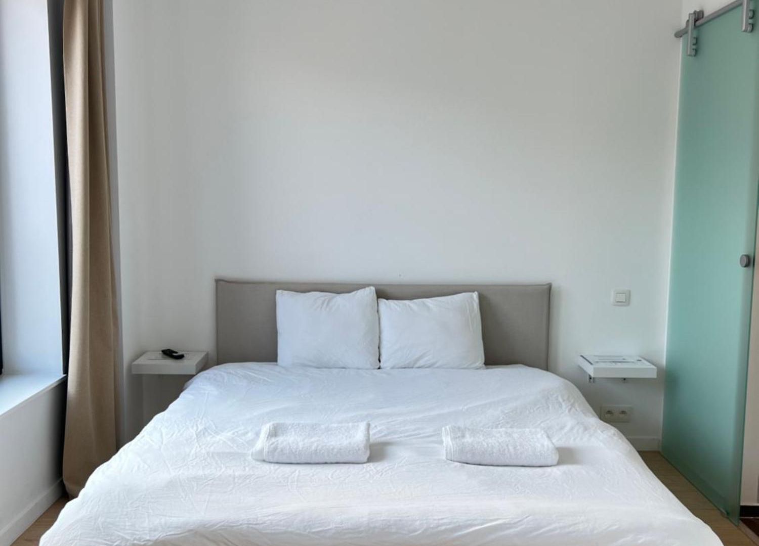 Apartment Chic & Bright Near Montgomery