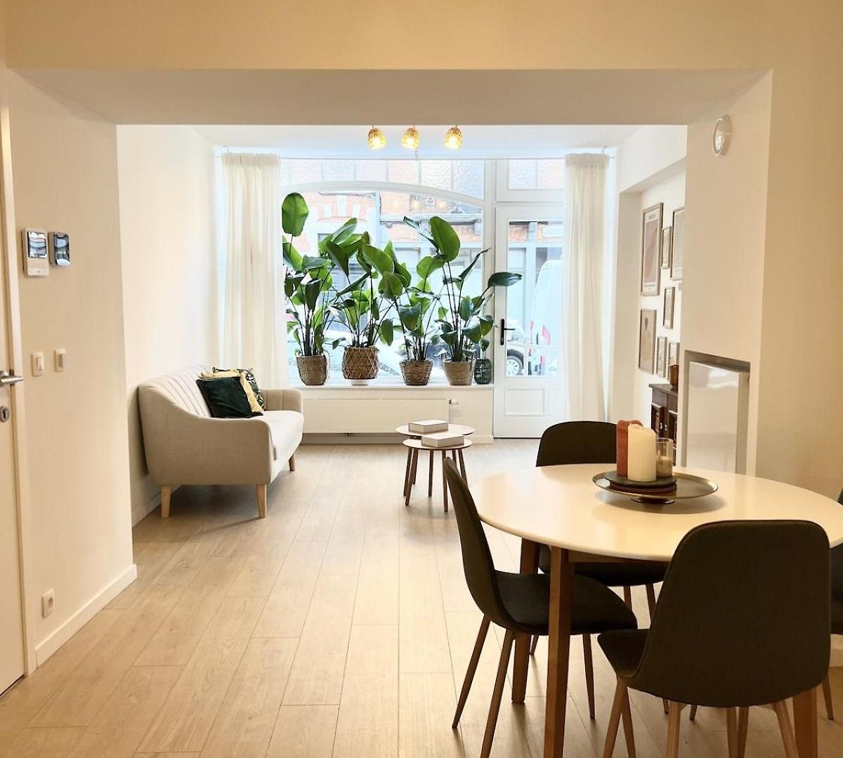 Modern & Elegant Near Montgomery Apartment