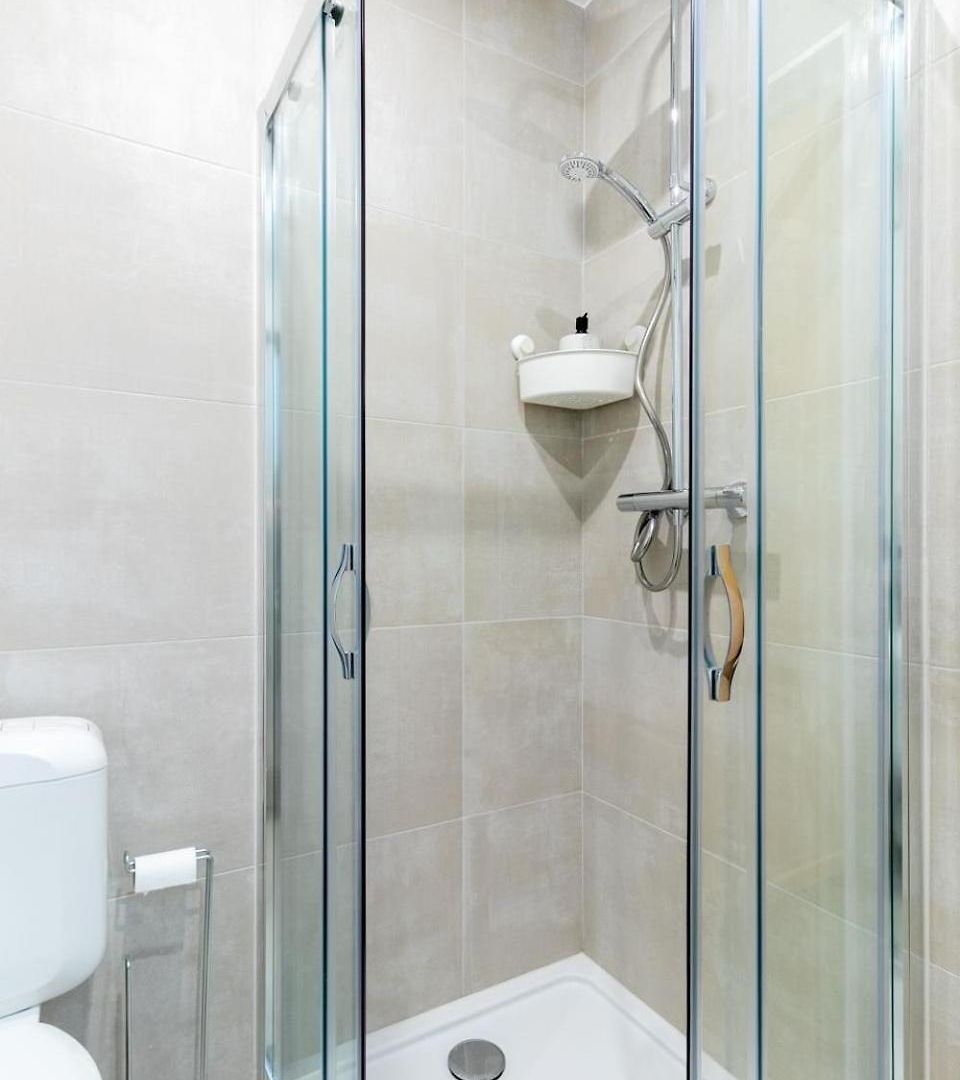 Over Two Floors For 5 Guests Near Midi & Grand Place