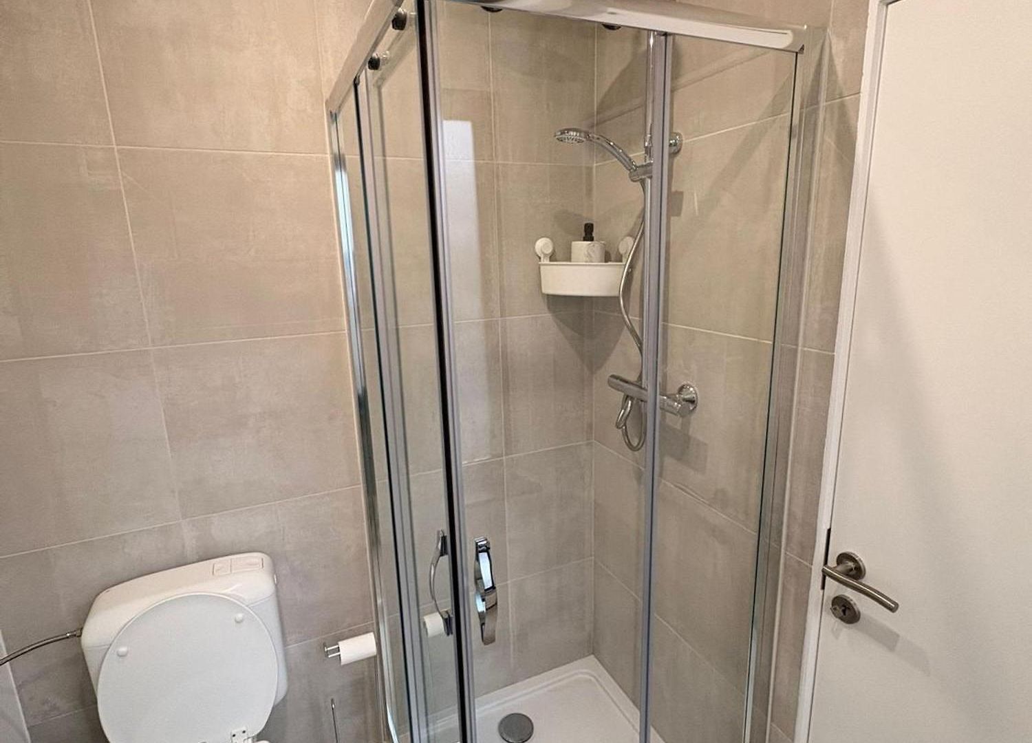 Apartment Over Two Floors For 5 Guests Near Midi & Grand Place