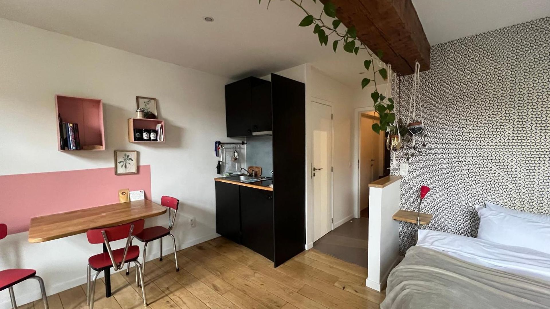 Cozy Studio-city Center