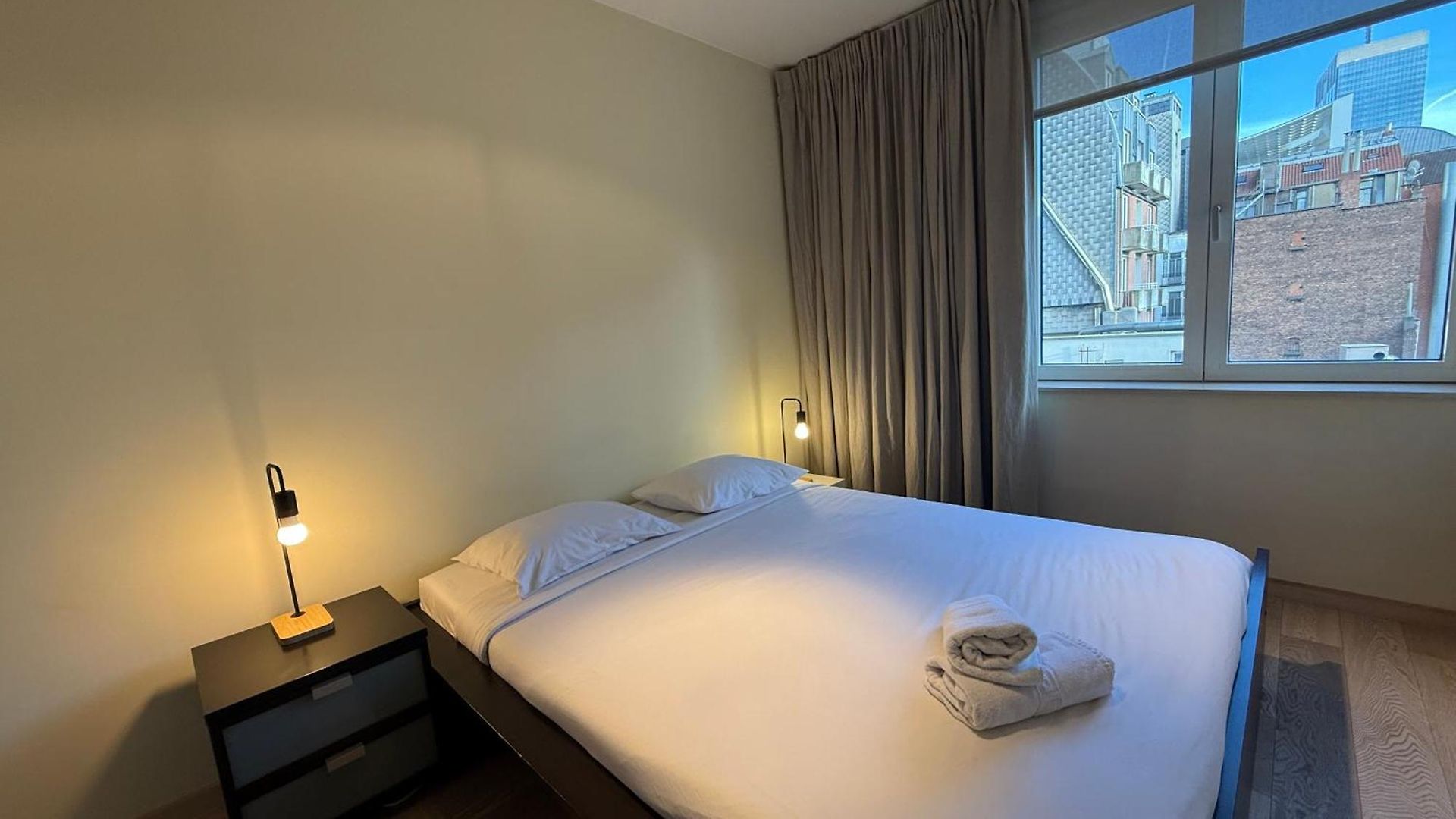With 2 Bedrooms - Sleeps 6 Brussels