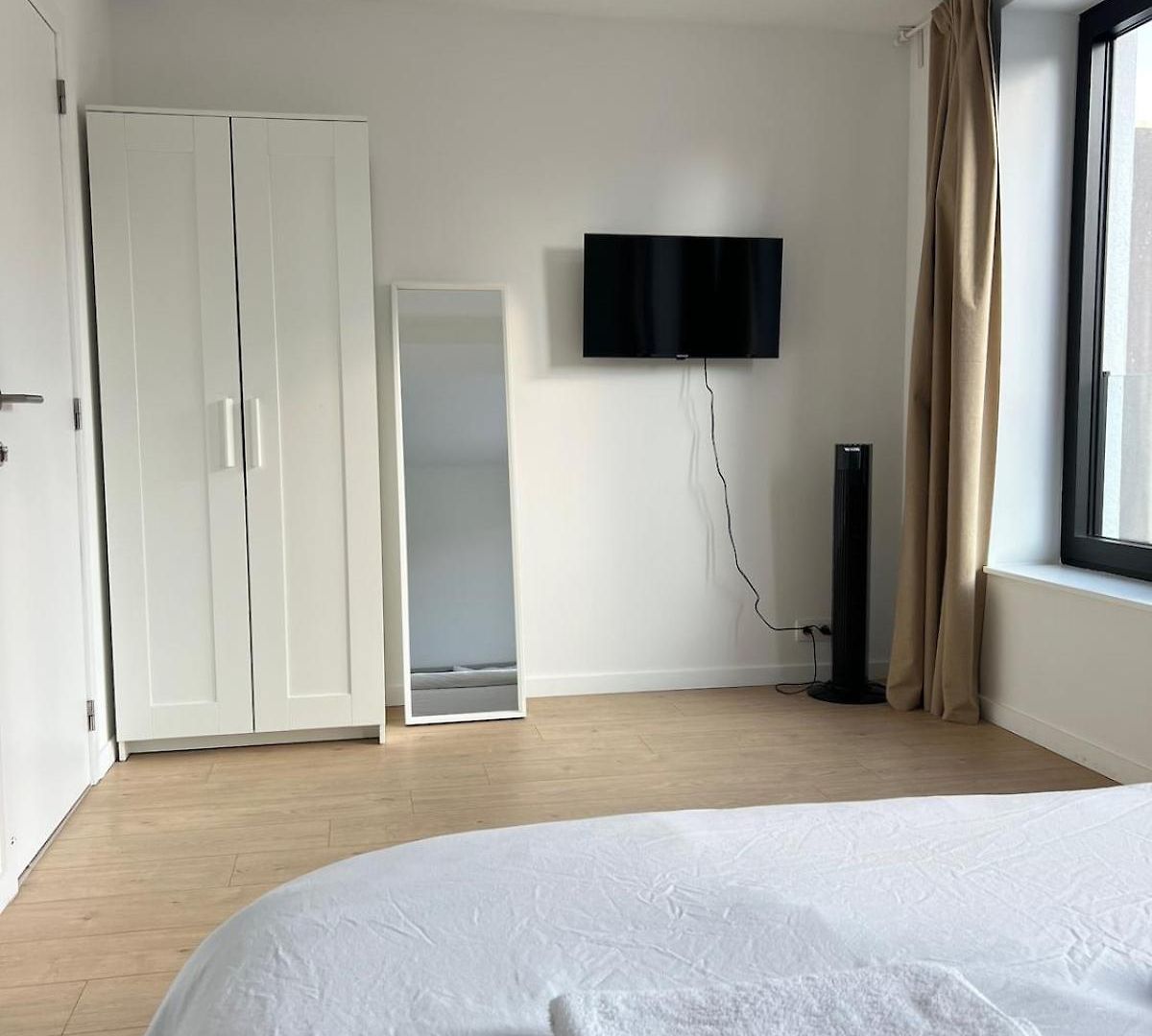 Apartment Chic & Bright Near Montgomery Brussels