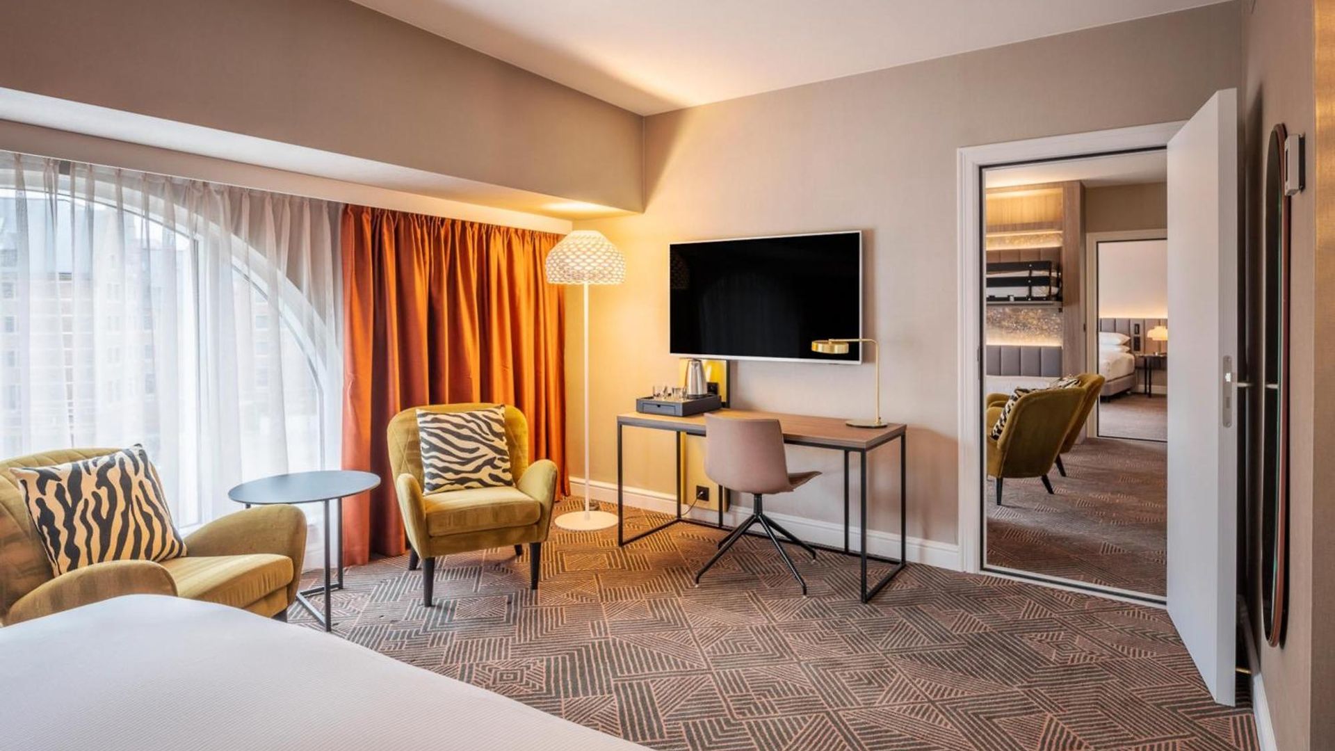 Hilton Grand Place 4*